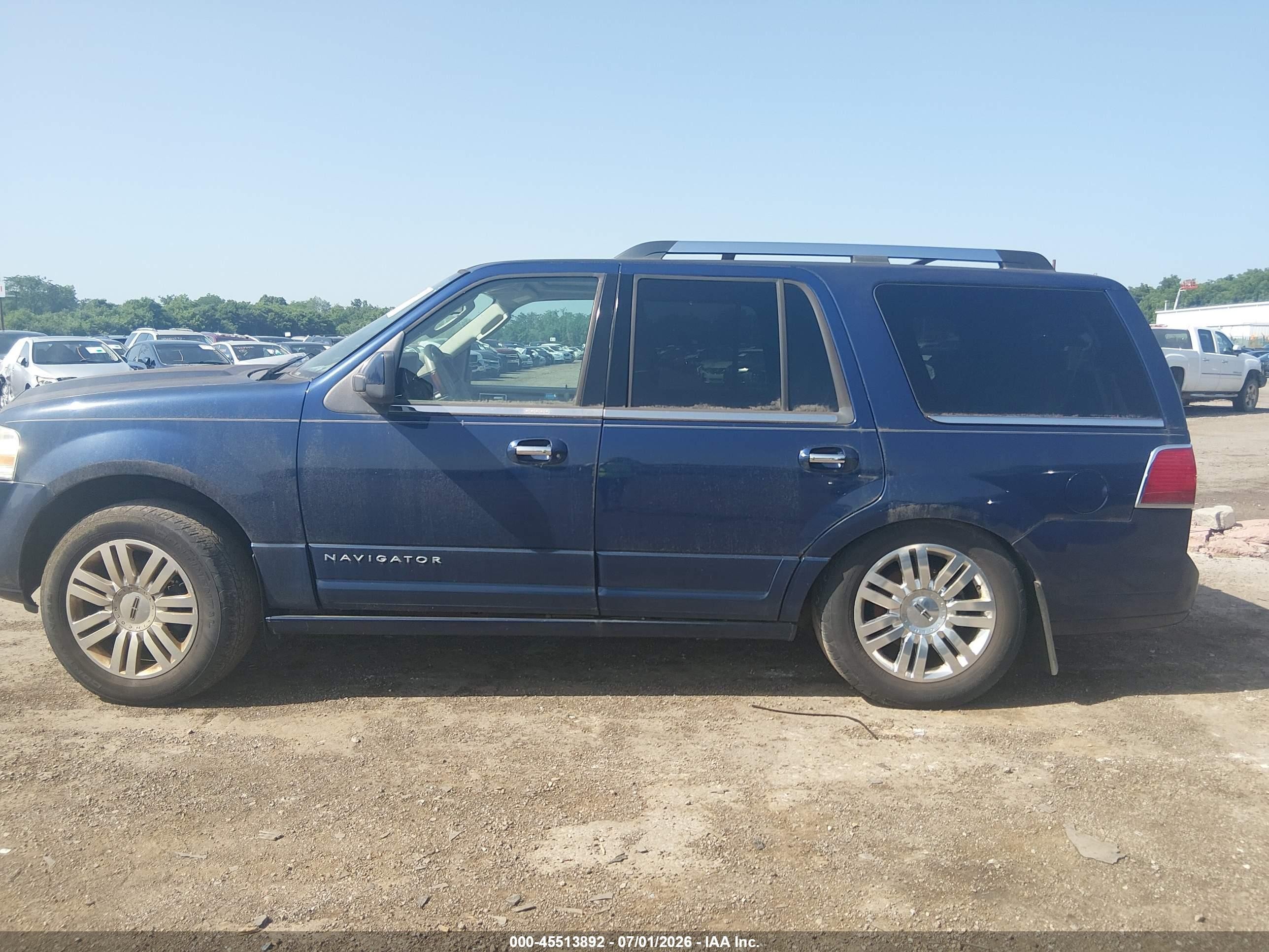 2011 Lincoln Navigator   Blue vin: 5LMJJ2J55BEJ02755