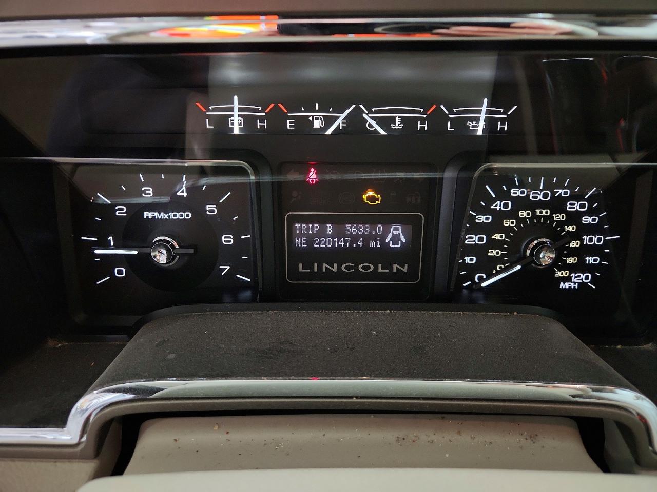 2012 Lincoln Navigator White vin: 5LMJJ2J55CEL02147