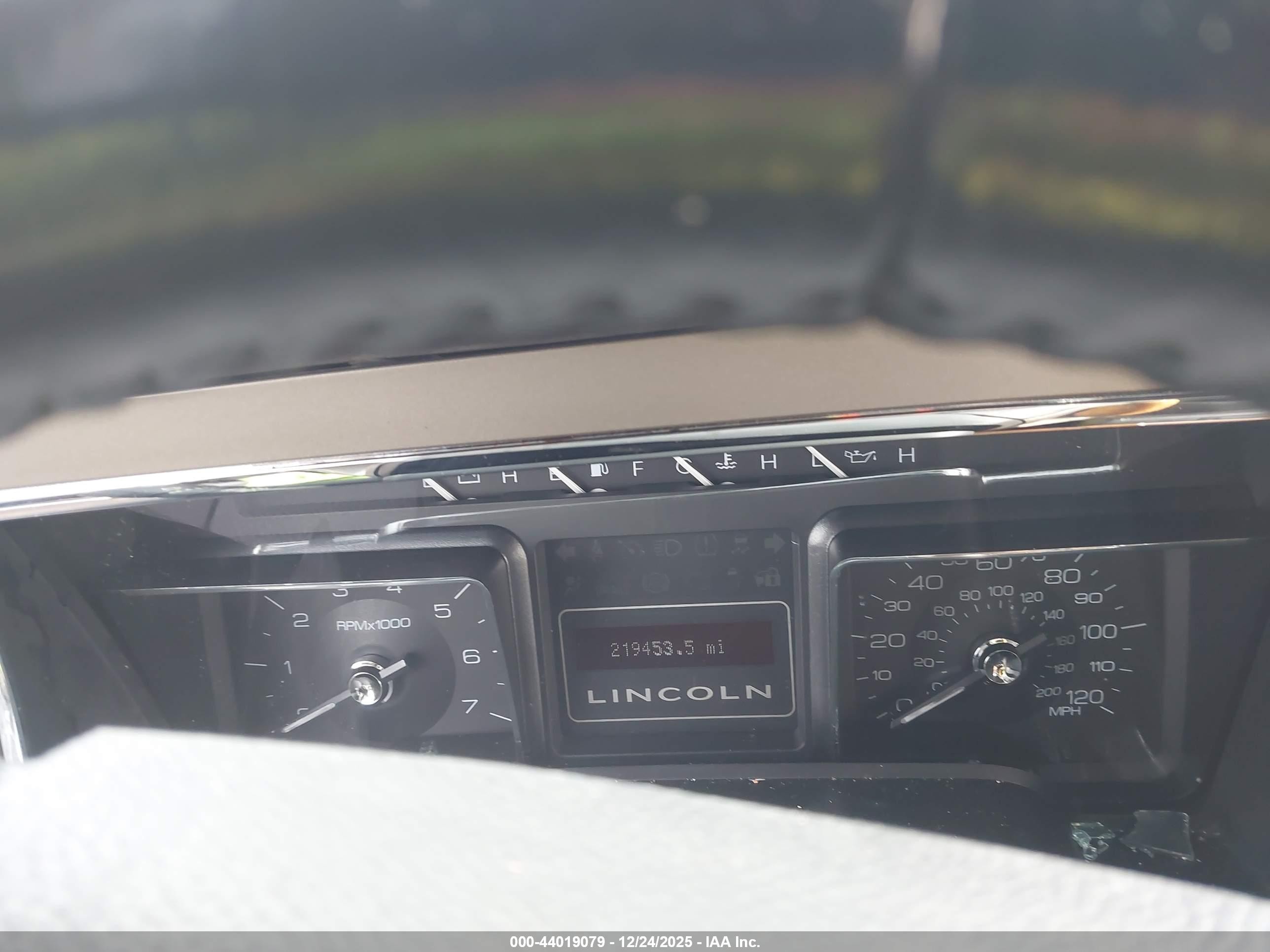 2012 Lincoln Navigator   Black vin: 5LMJJ2J55CEL05789