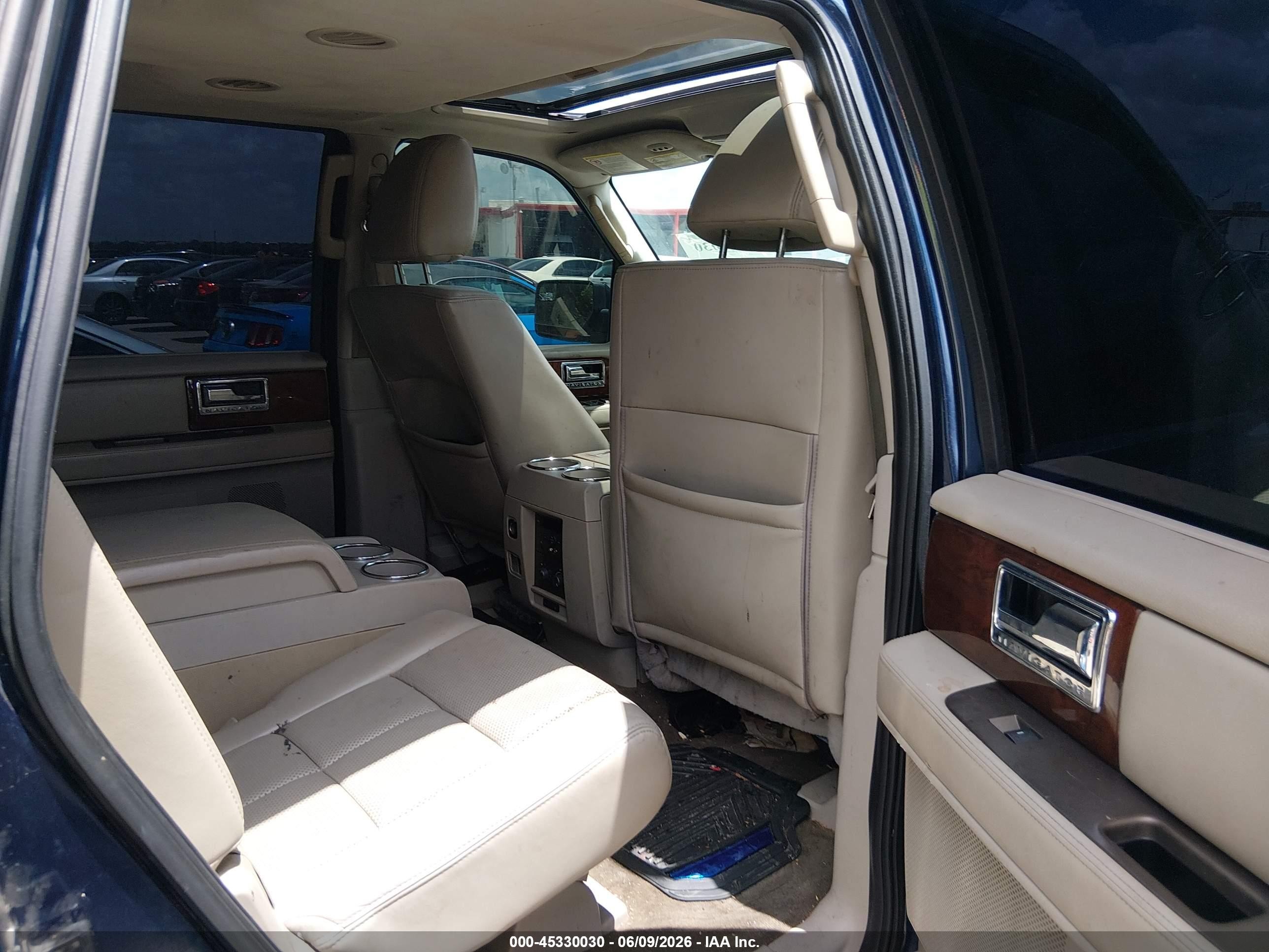 2013 Lincoln Navigator   Синий vin: 5LMJJ2J56DEL01705