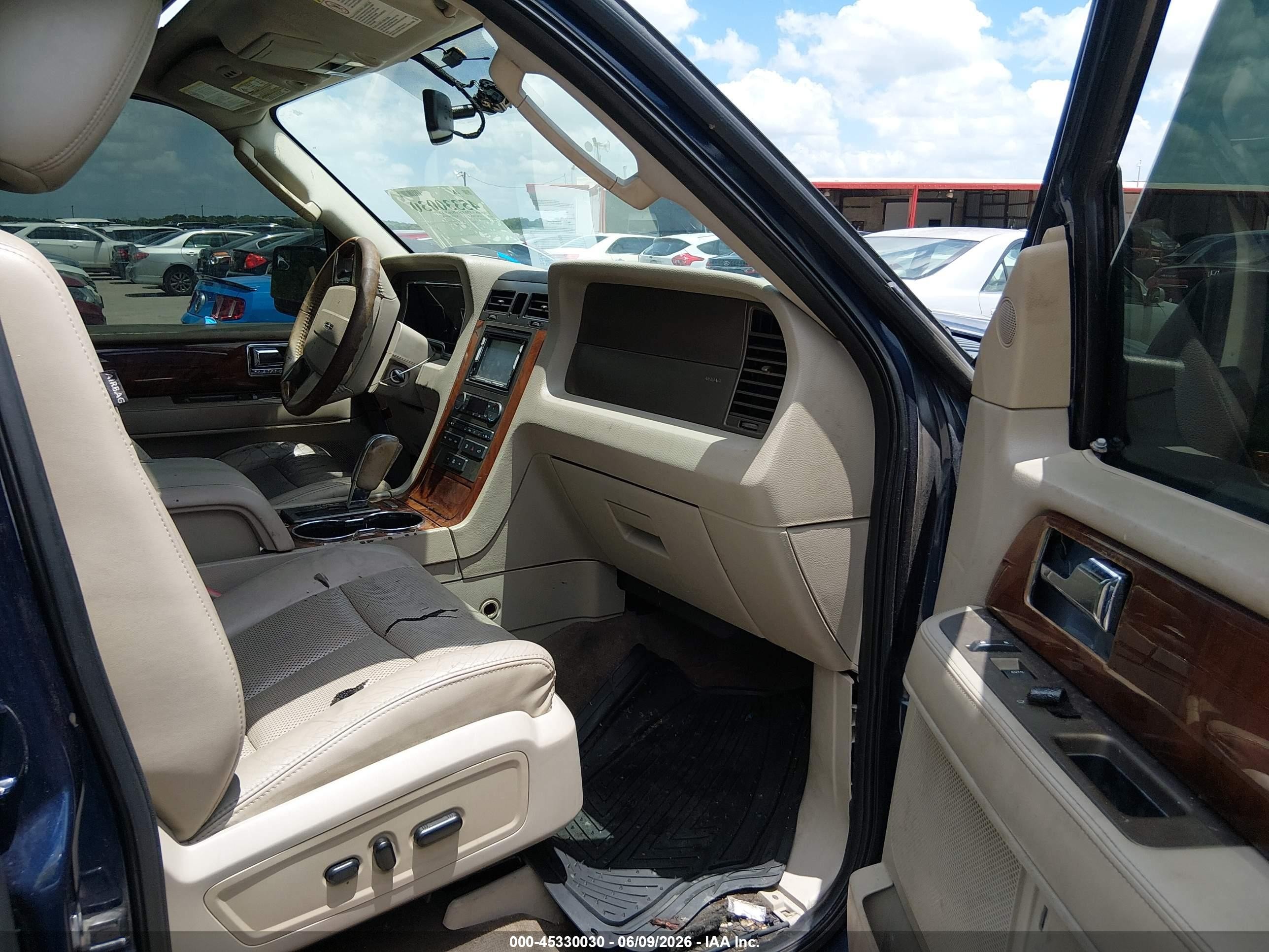 2013 Lincoln Navigator   Синий vin: 5LMJJ2J56DEL01705