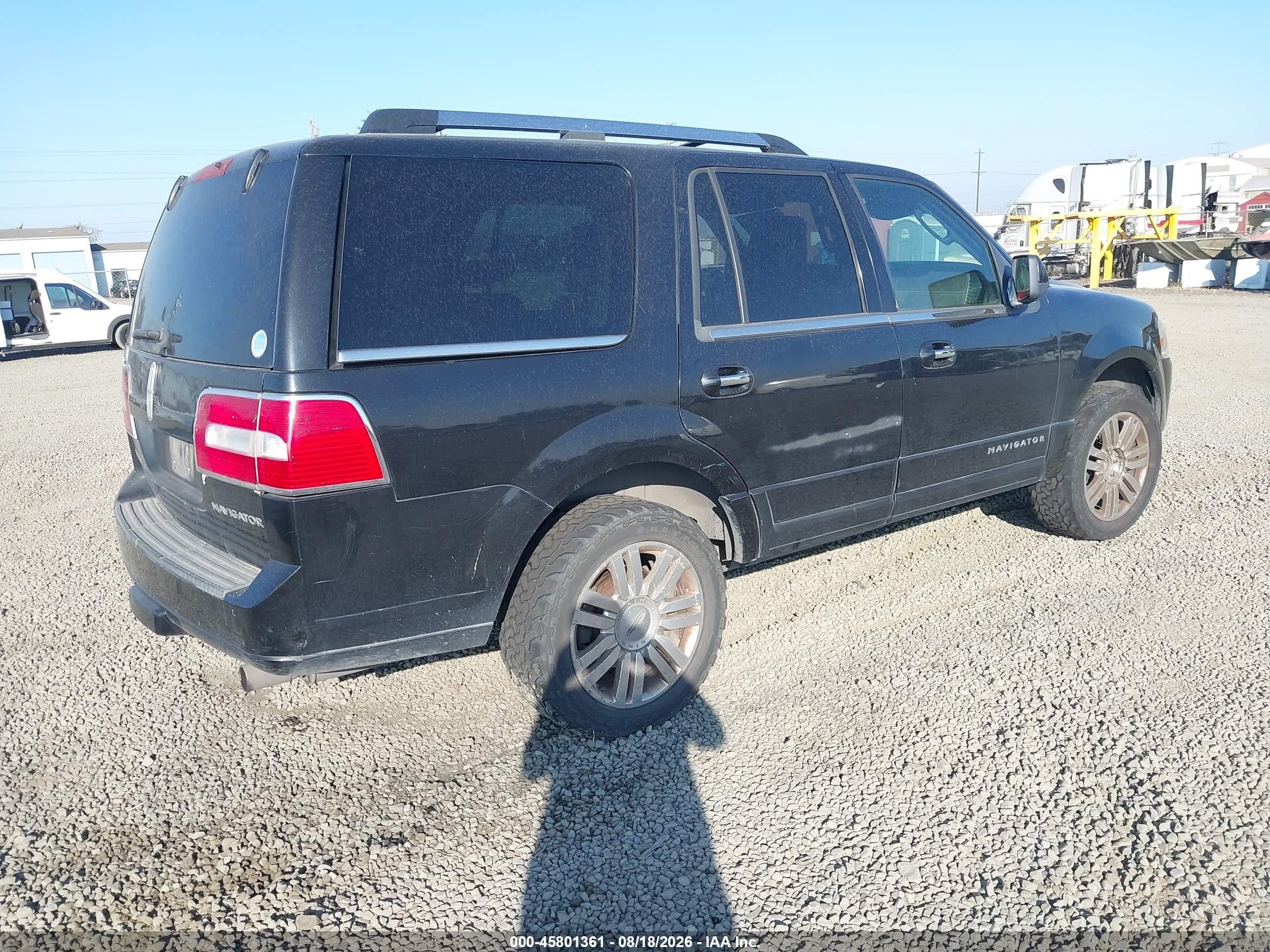 2011 Lincoln Navigator   Black vin: 5LMJJ2J57BEJ05754