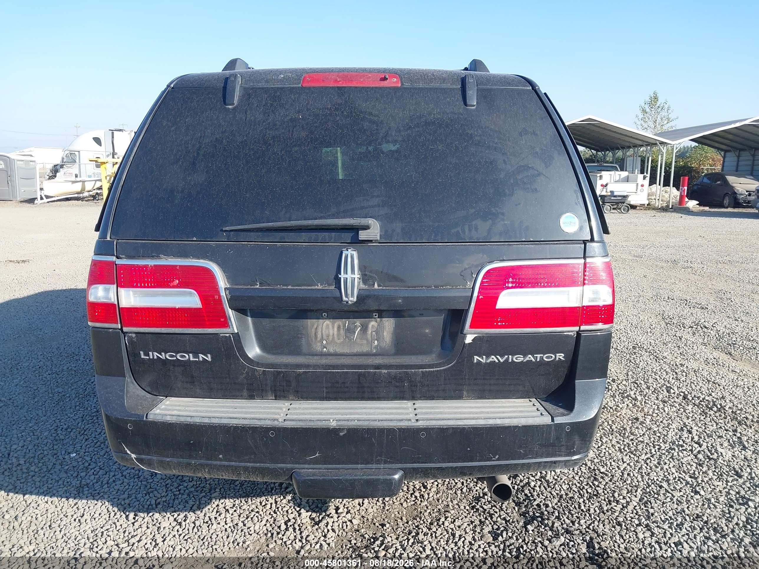 2011 Lincoln Navigator   Black vin: 5LMJJ2J57BEJ05754