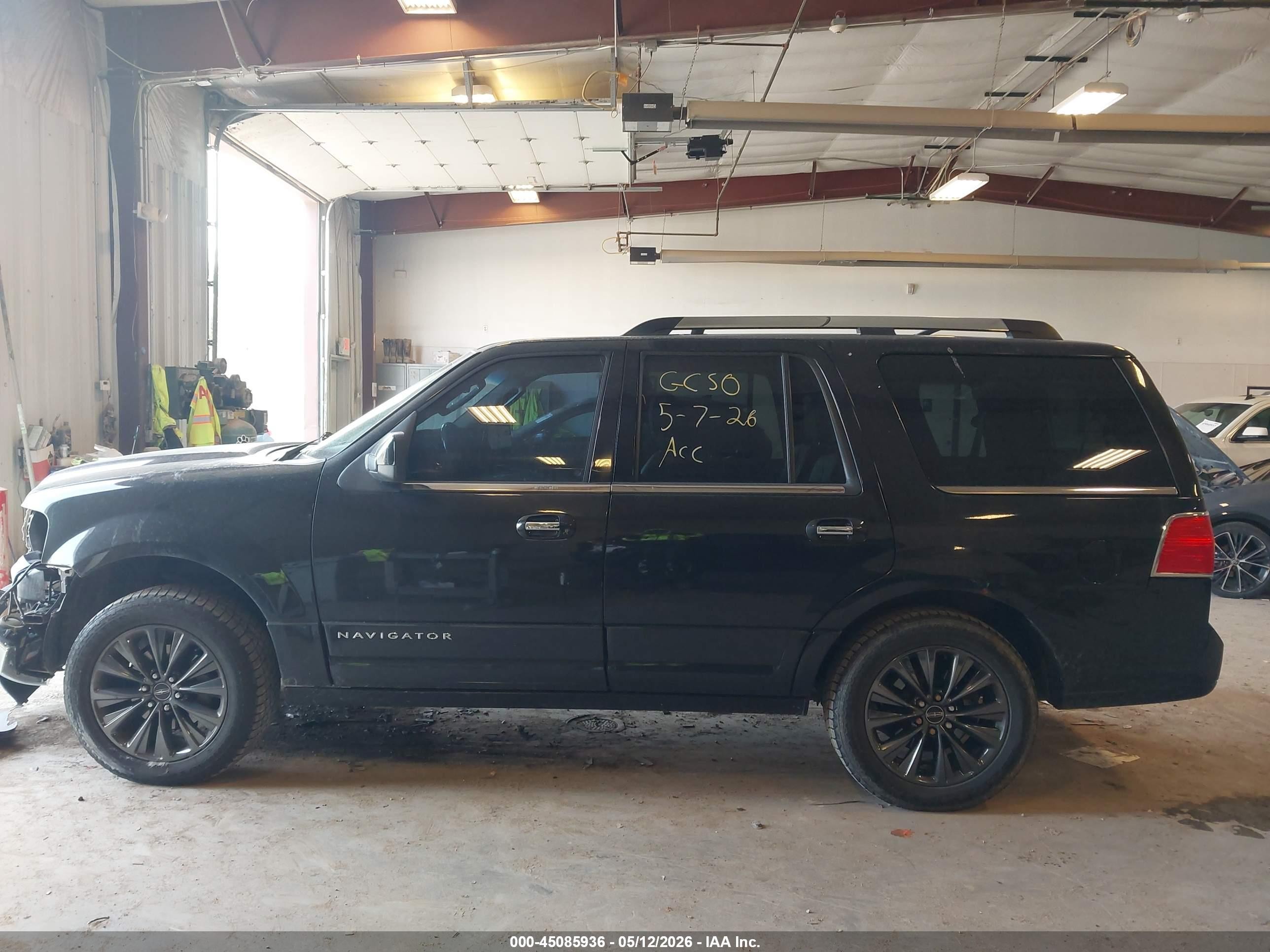 2014 Lincoln Navigator   Black vin: 5LMJJ2J57EEL07384