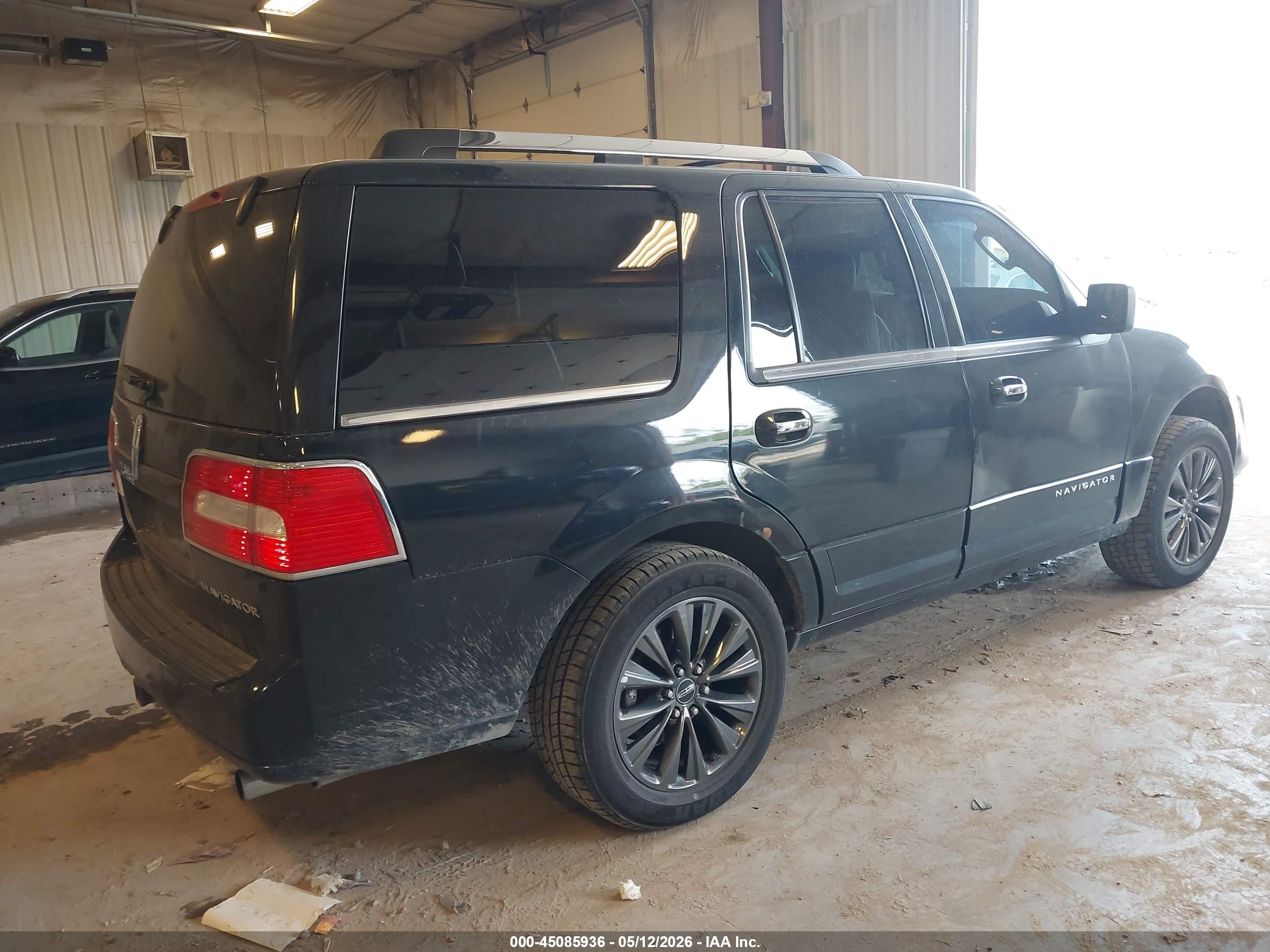 2014 Lincoln Navigator   Black vin: 5LMJJ2J57EEL07384