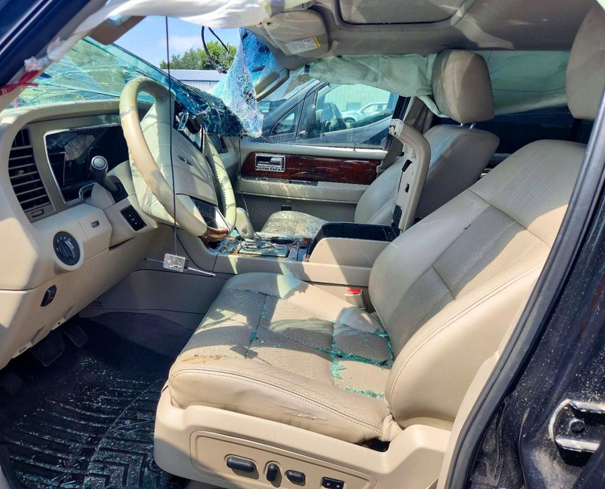 2013 Lincoln Navigator Black vin: 5LMJJ2J59DEL07630