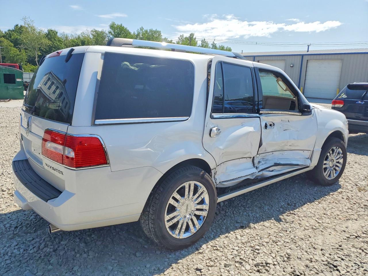 2010 Lincoln Navigator White vin: 5LMJJ2J5XAEJ09229