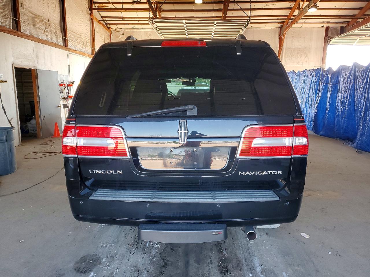2012 Lincoln Navigator Base Black vin: 5LMJJ2J5XCEL00961