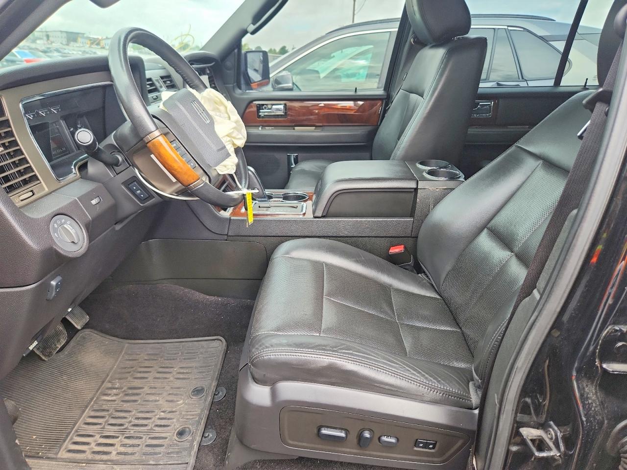 2012 Lincoln Navigator Base Black vin: 5LMJJ2J5XCEL00961