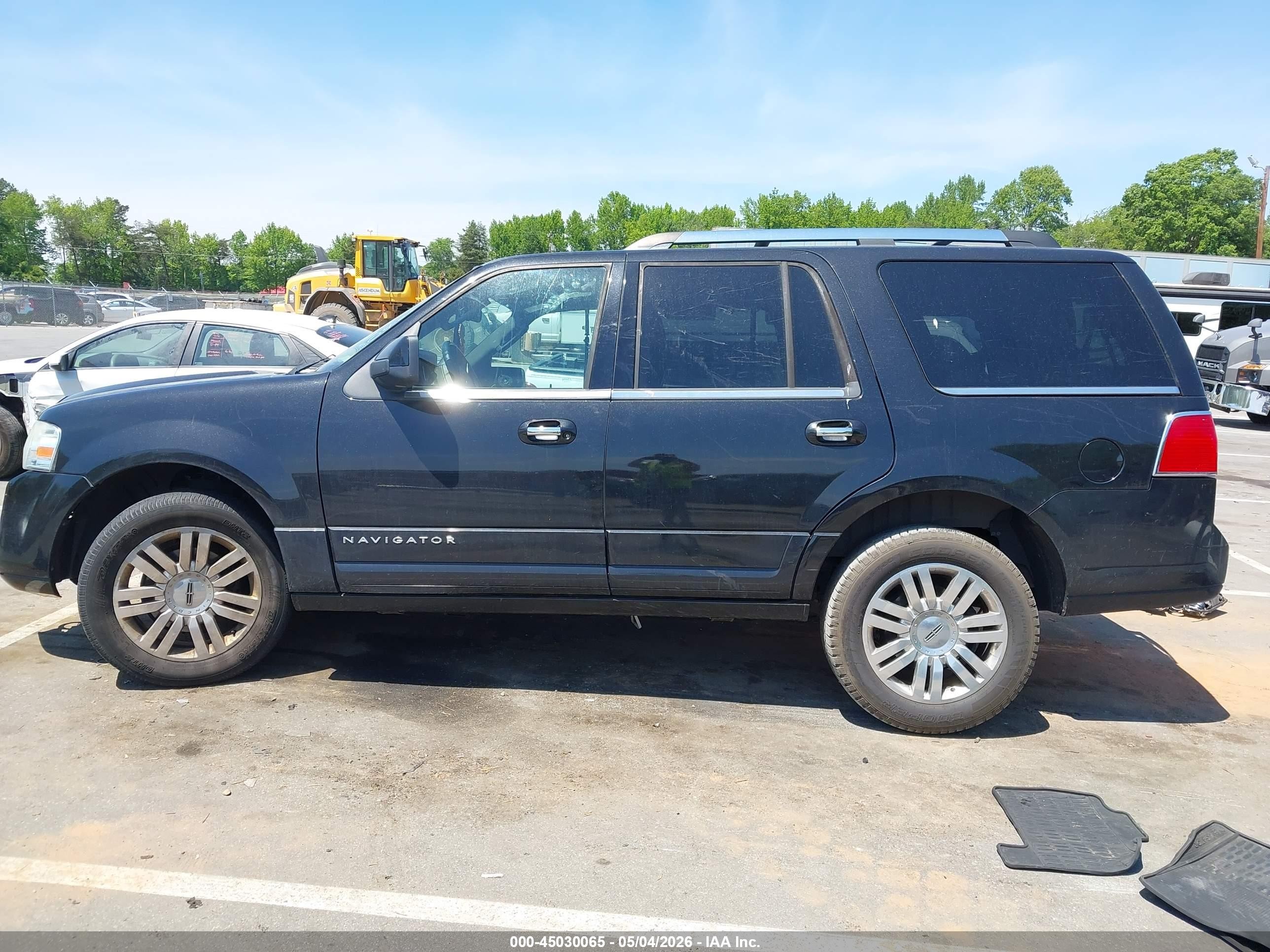2012 Lincoln Navigator   Black vin: 5LMJJ2J5XCEL09059