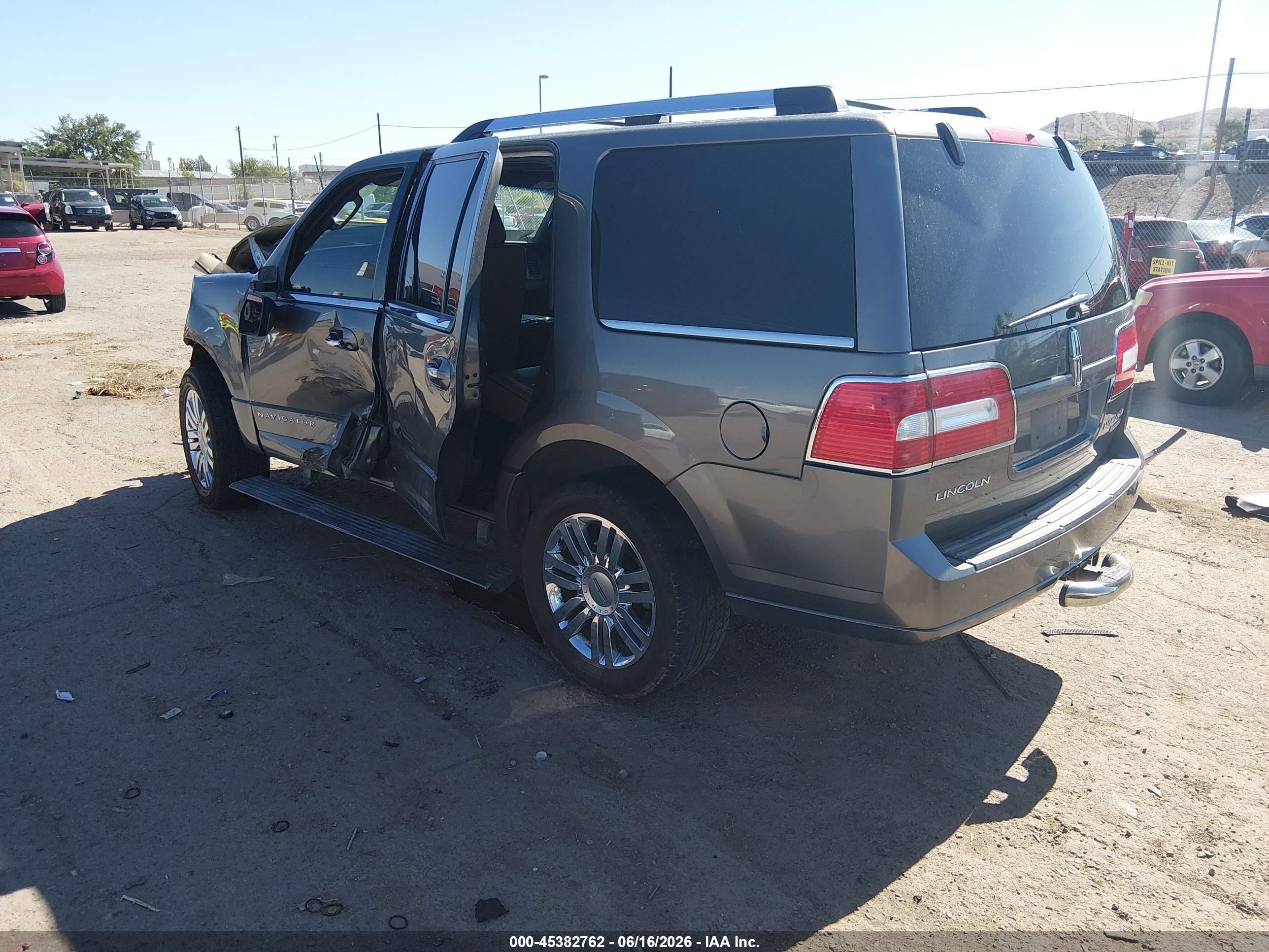 2014 Lincoln Navigator   Черный vin: 5LMJJ2J5XEEL04866