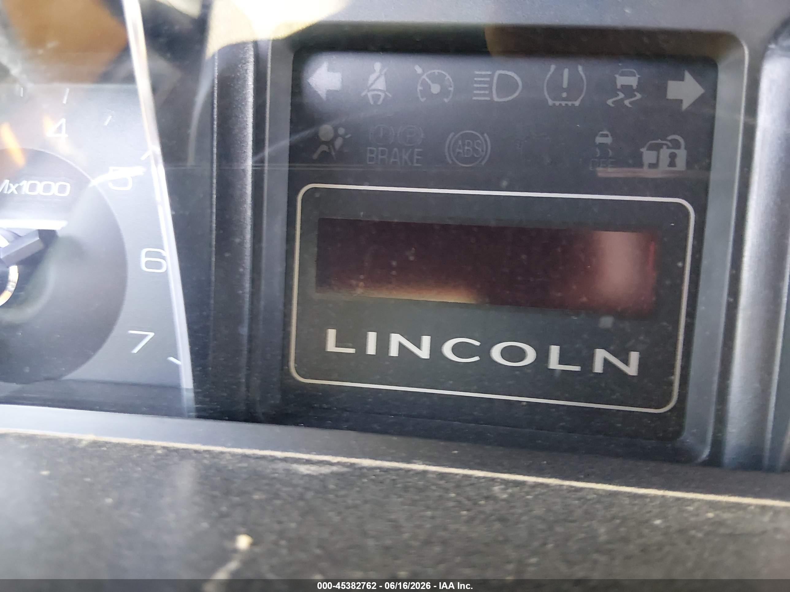 2014 Lincoln Navigator   Черный vin: 5LMJJ2J5XEEL04866