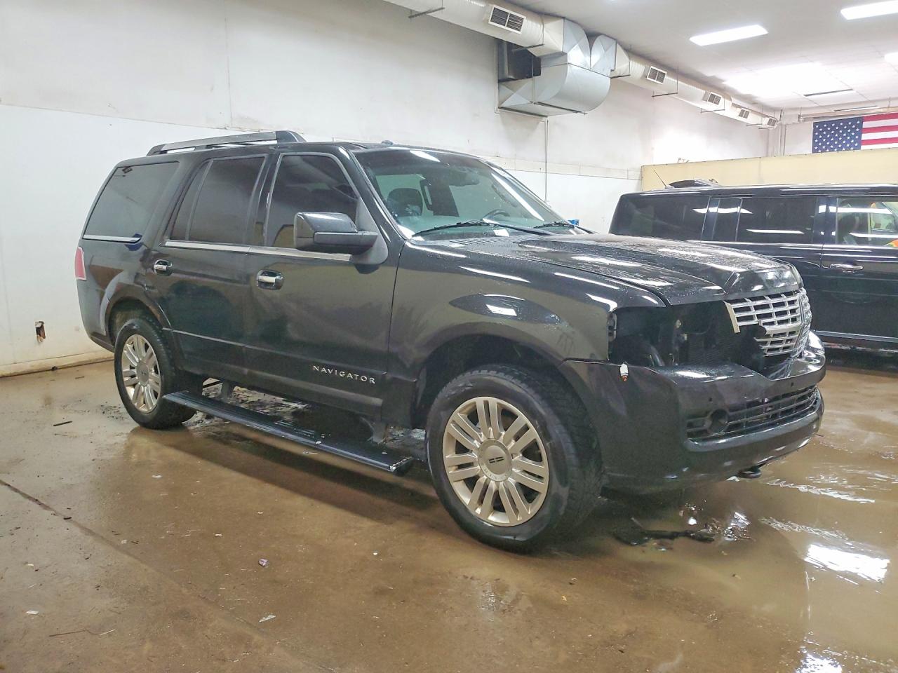 2014 Lincoln Navigator Black vin: 5LMJJ2J5XEEL05063