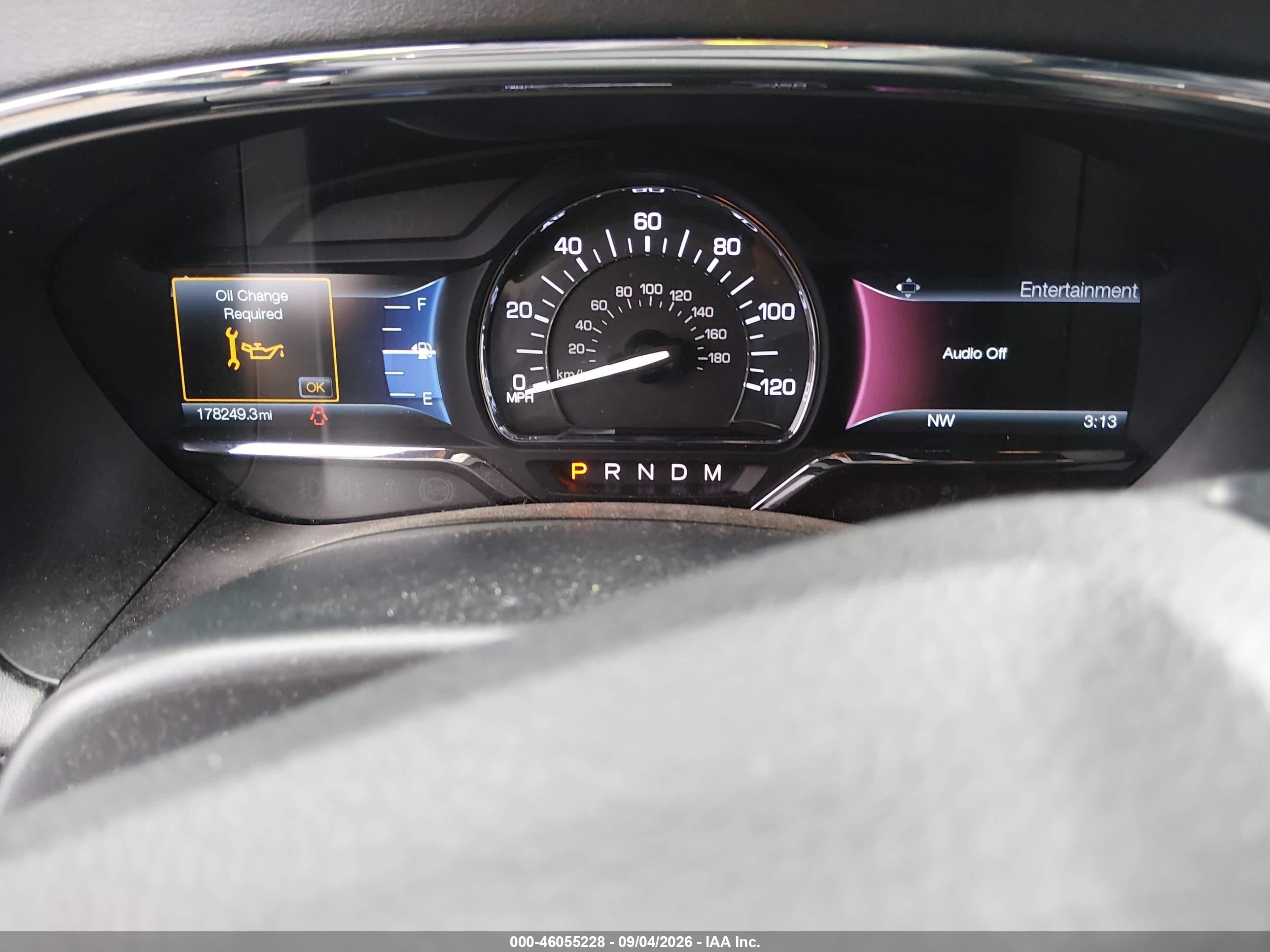 2015 Lincoln Navigator   Burgundy vin: 5LMJJ2JT0FEJ05387