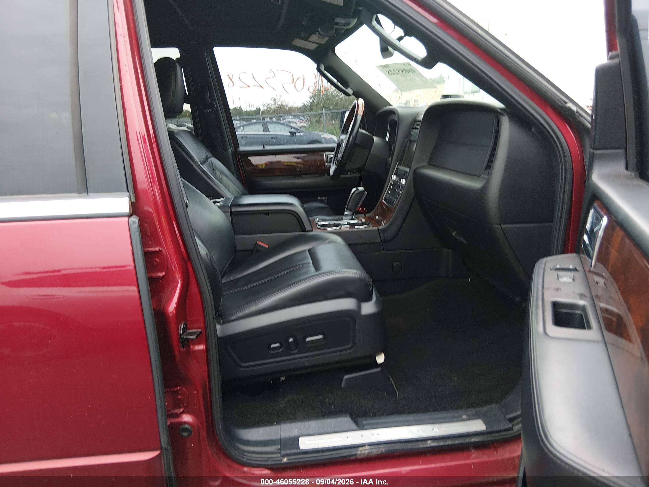 2015 Lincoln Navigator   Burgundy vin: 5LMJJ2JT0FEJ05387