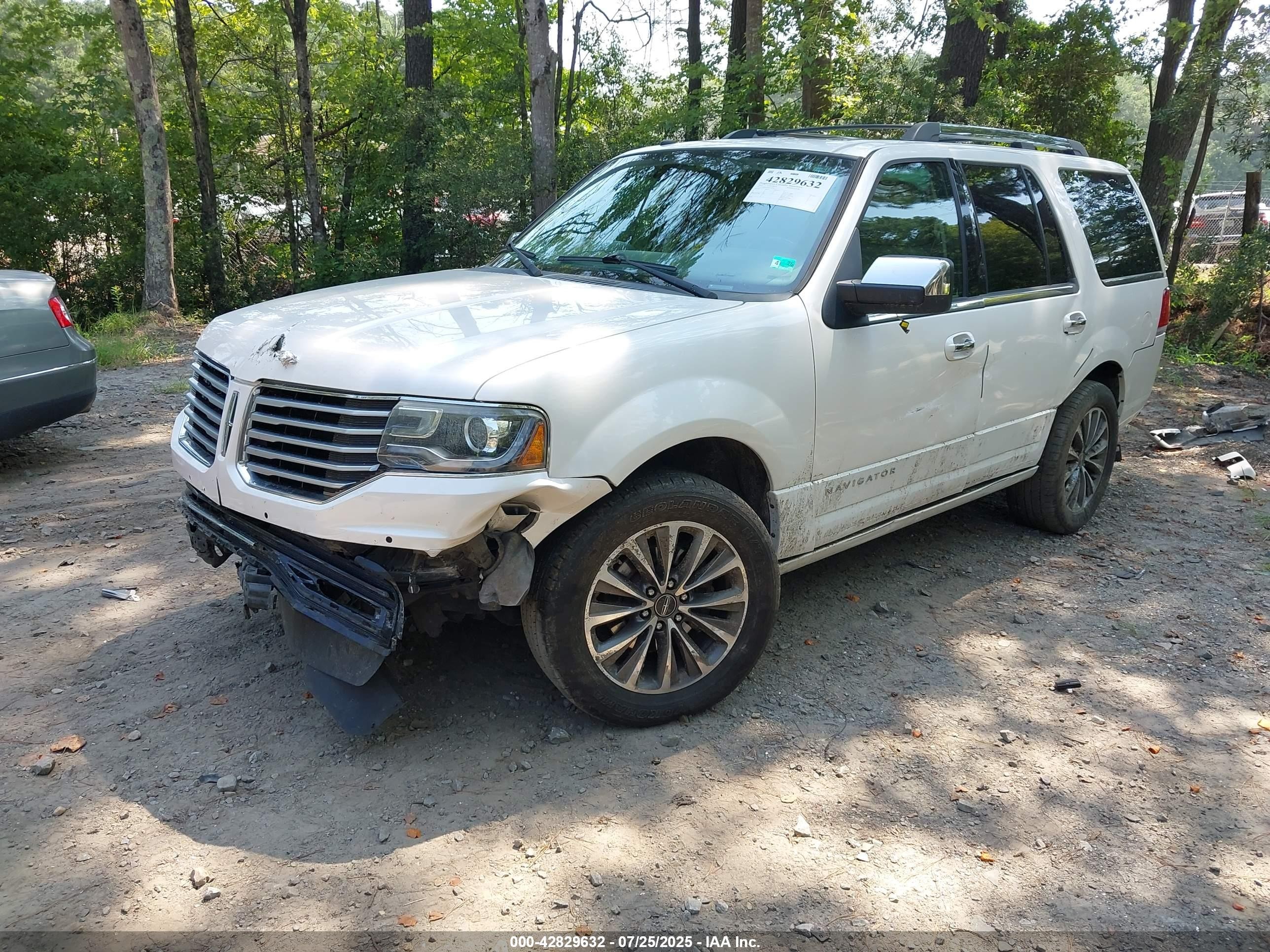 2017 Lincoln Navigator Select White vin: 5LMJJ2JT0HEL04362