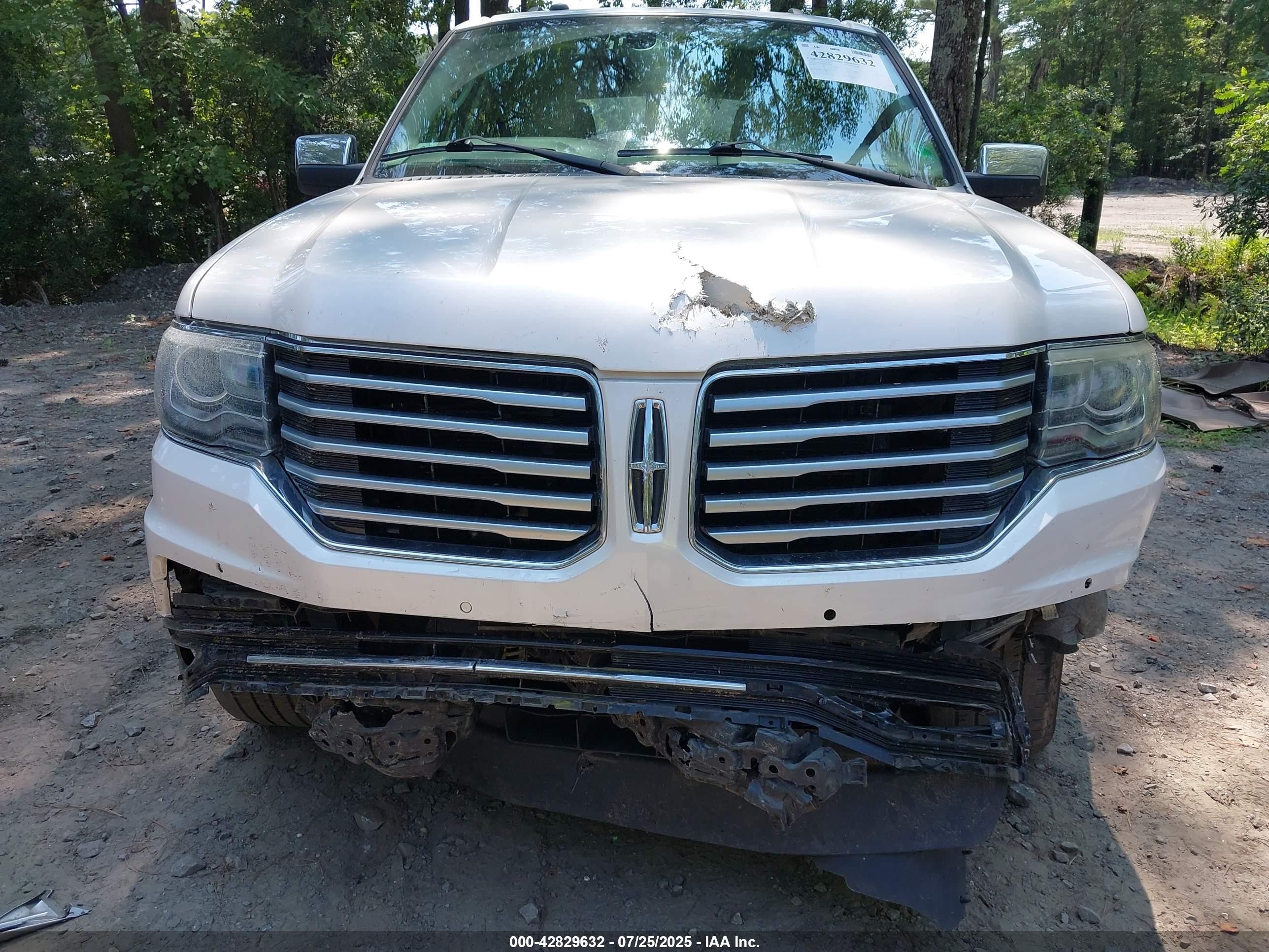 2017 Lincoln Navigator Select White vin: 5LMJJ2JT0HEL04362
