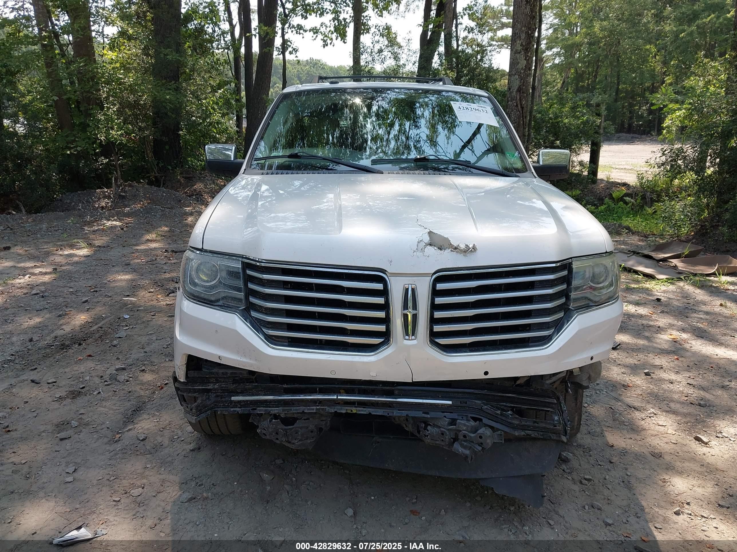 2017 Lincoln Navigator Select White vin: 5LMJJ2JT0HEL04362