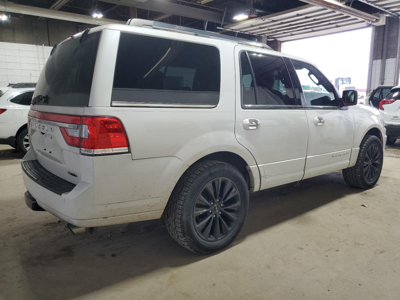 2015 Lincoln Navigator Белый vin: 5LMJJ2JT1FEJ01039