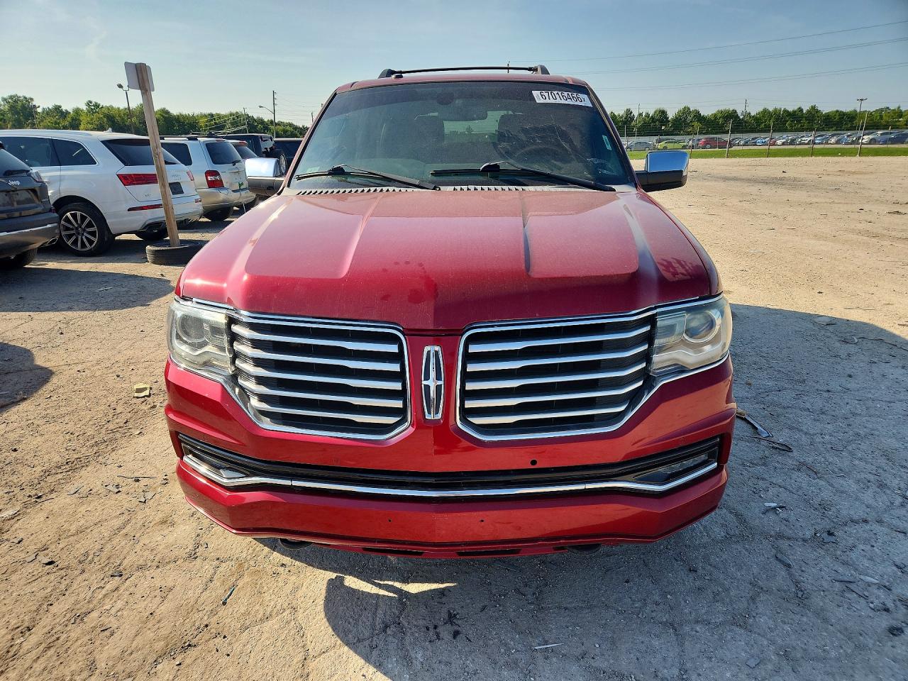 2015 Lincoln Navigator Red vin: 5LMJJ2JT1FEJ02868