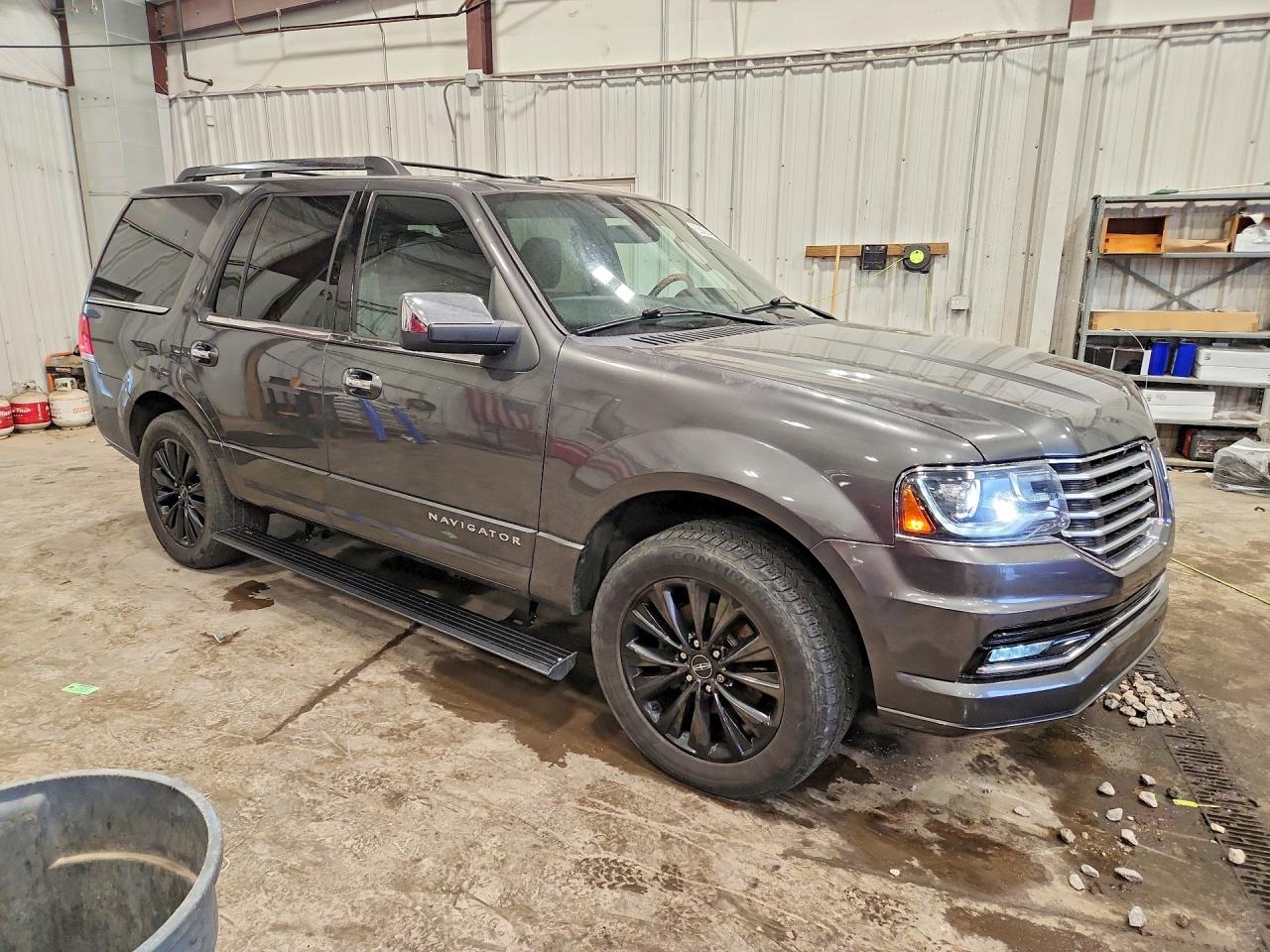 2015 Lincoln Navigator Gray vin: 5LMJJ2JT1FEJ08671