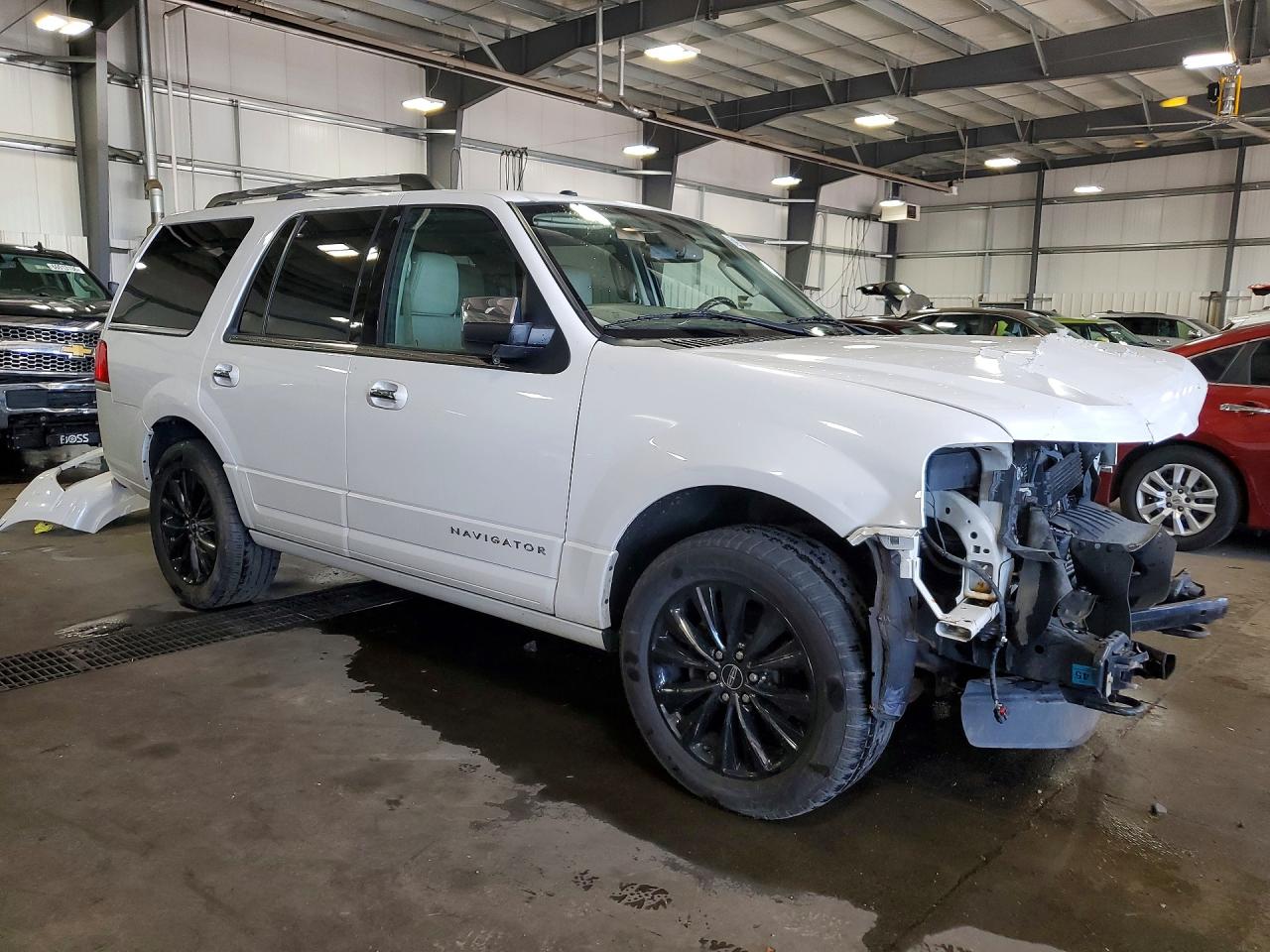 2015 Lincoln Navigator Белый vin: 5LMJJ2JT3FEJ13113