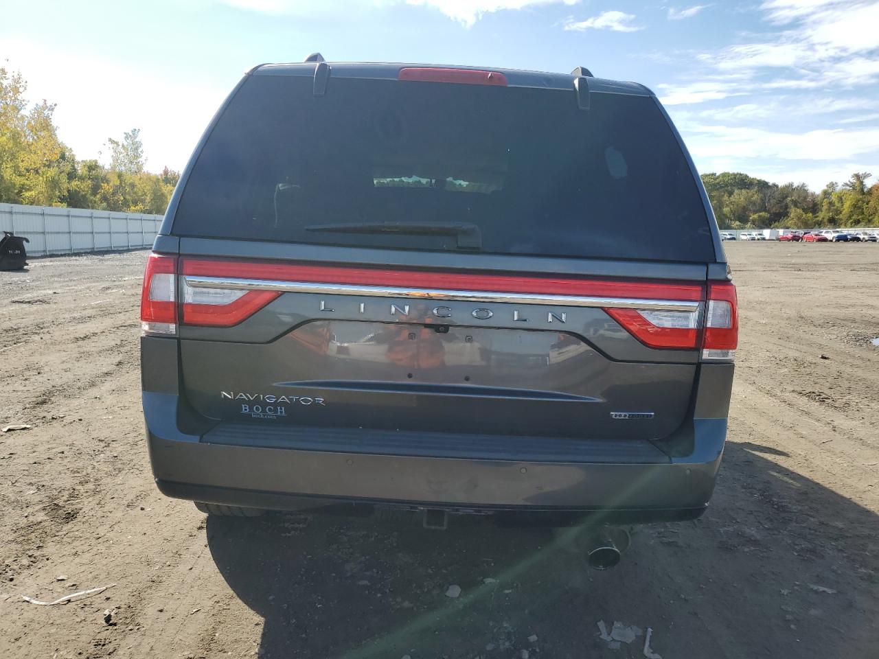 2015 Lincoln Navigator Charcoal vin: 5LMJJ2JT4FEJ07868