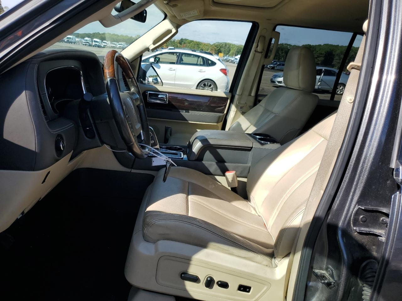 2015 Lincoln Navigator Charcoal vin: 5LMJJ2JT4FEJ07868