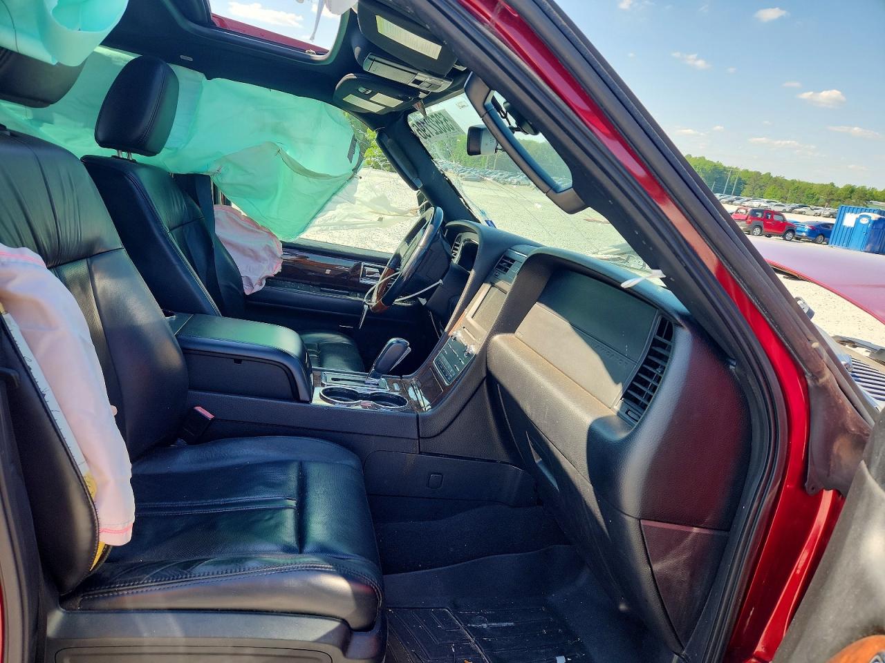 2016 Lincoln Navigator Select Red vin: 5LMJJ2JT4GEL09305