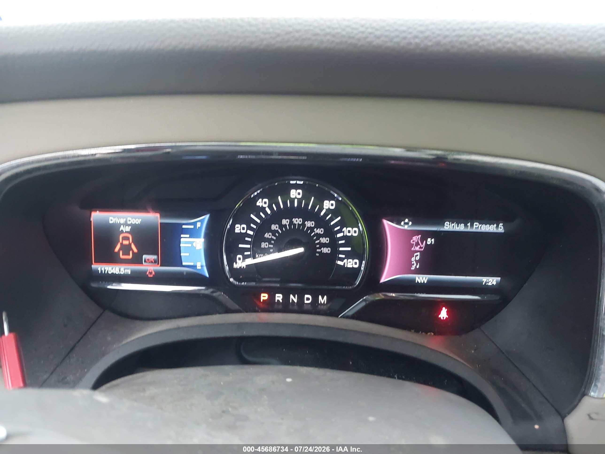 2015 Lincoln Navigator   Burgundy vin: 5LMJJ2JT6FEJ05345