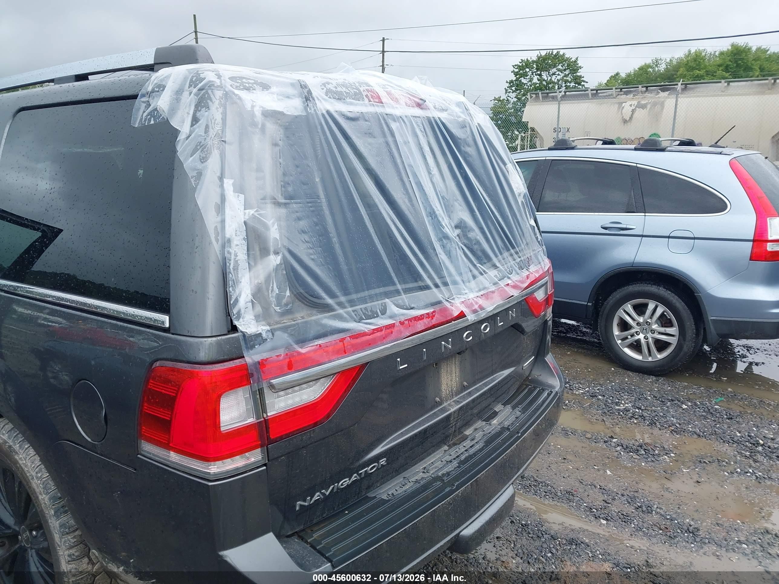2015 Lincoln Navigator   Gray vin: 5LMJJ2JT8FEJ11115