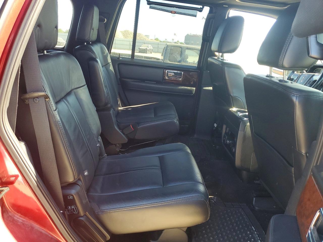 2015 Lincoln Navigator Красный vin: 5LMJJ2JT8FEJ13690