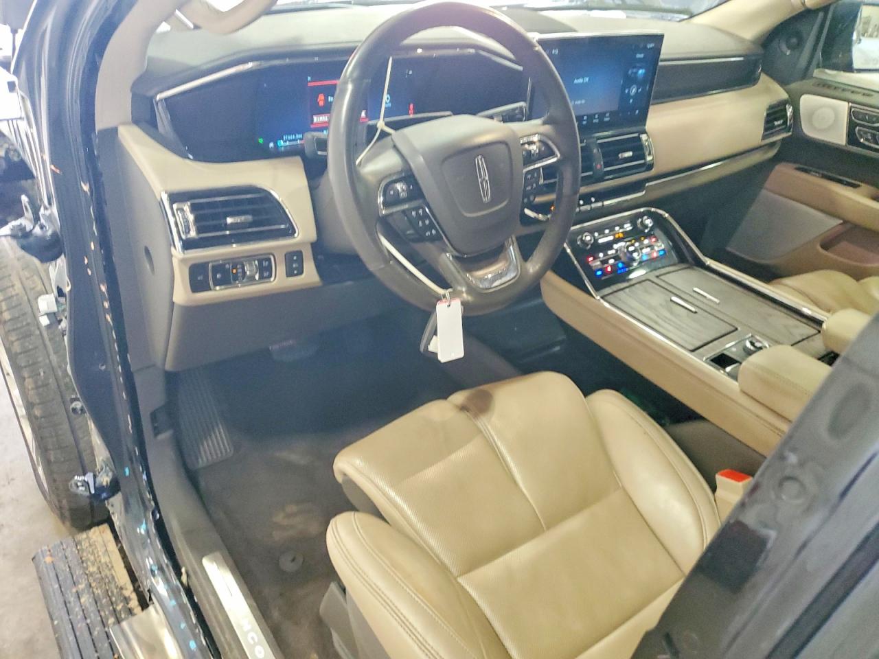 2024 Lincoln Navigator Reserve Blue vin: 5LMJJ2LG7REL24030