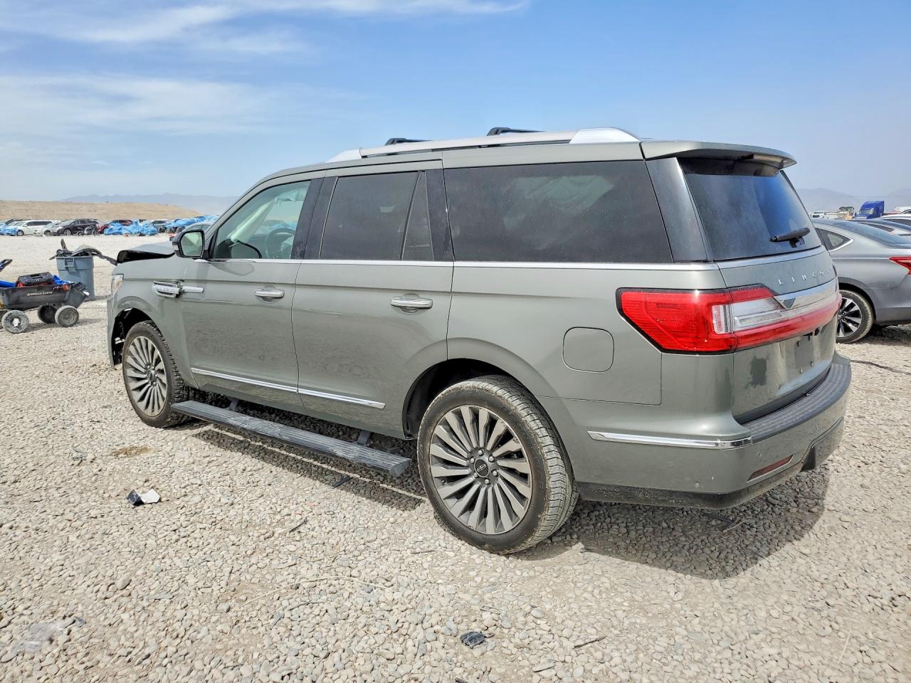 2019 Lincoln Navigator Reserve Green vin: 5LMJJ2LT0KEL17729