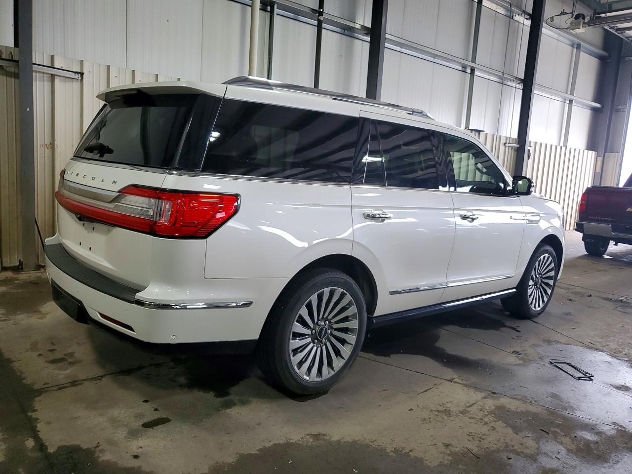 2018 Lincoln Navigator Reserve White vin: 5LMJJ2LT3JEL02589