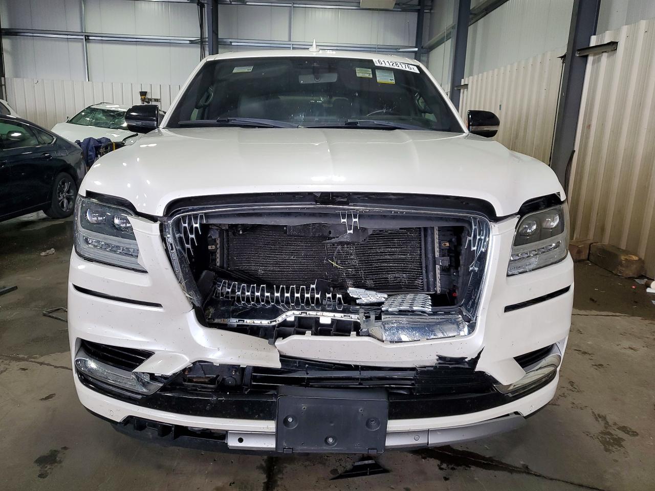 2018 Lincoln Navigator Reserve White vin: 5LMJJ2LT3JEL02589