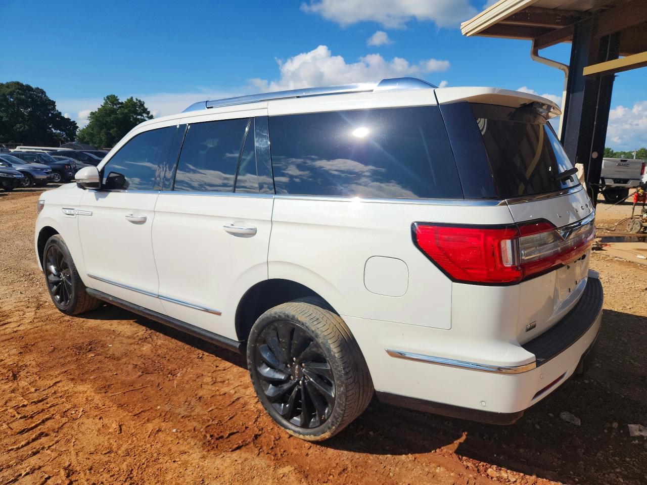 2020 Lincoln Navigator Reserve White vin: 5LMJJ2LT6LEL19373