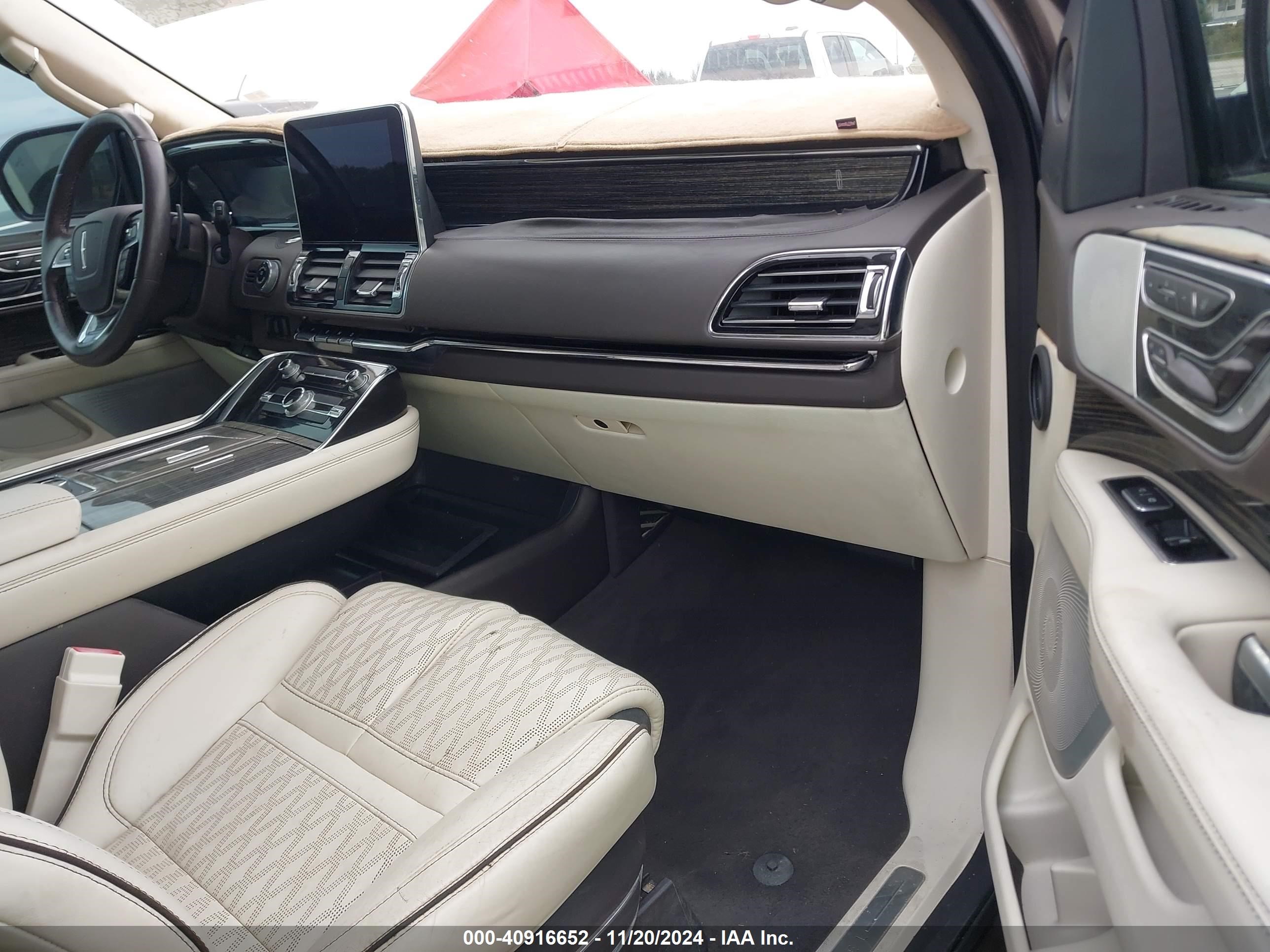 5LMJJ2TTXKEL01005 — 2019 LINCOLN NAVIGATOR | AutoHelperBot