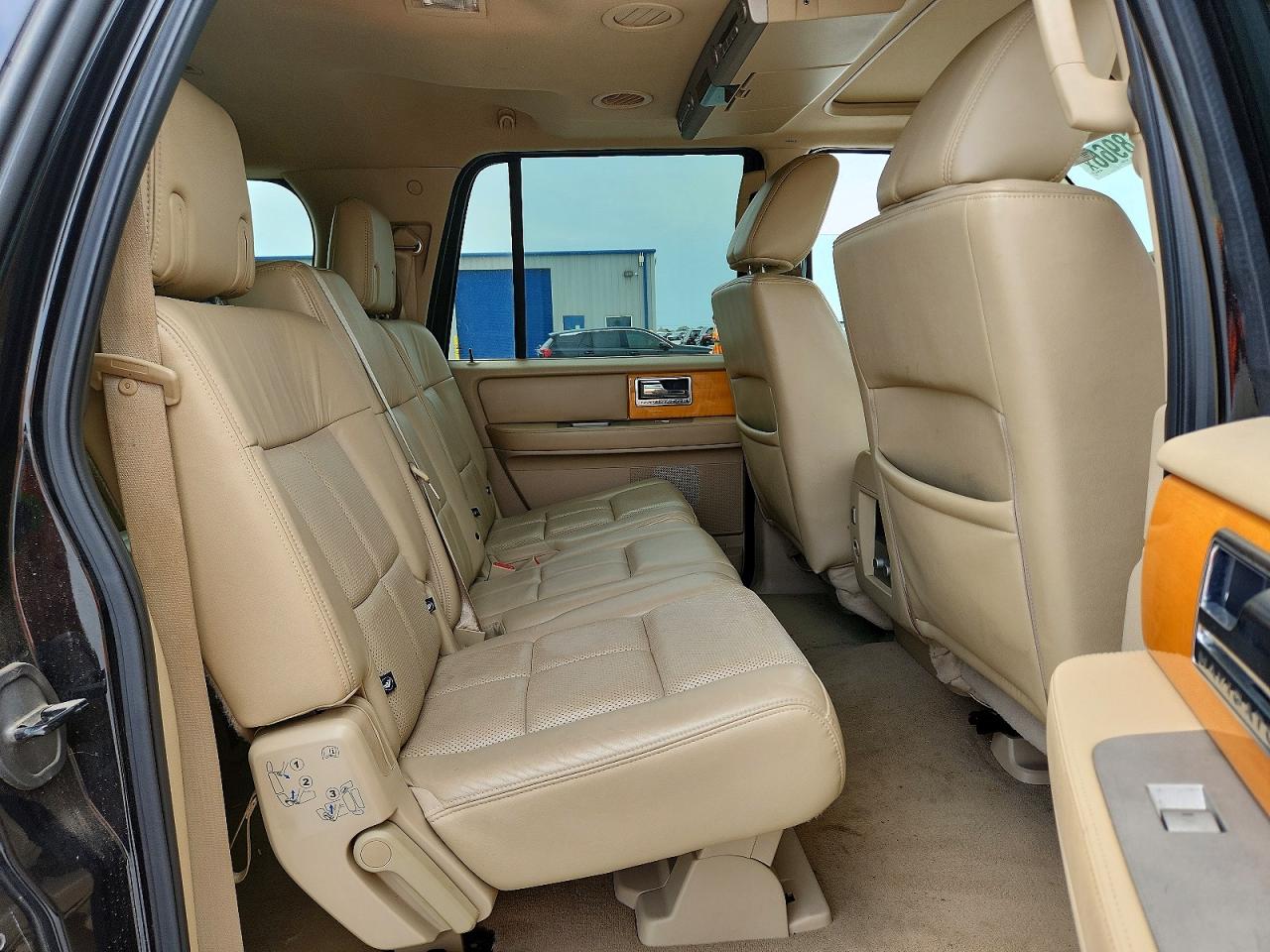 2010 Lincoln Navigator L Black vin: 5LMJJ3H50AEJ02043