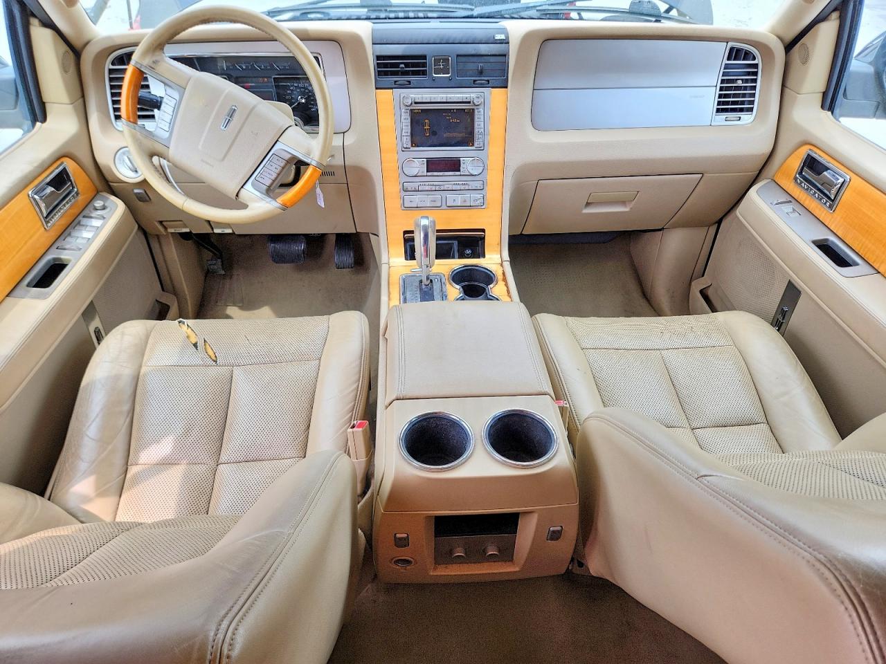 2010 Lincoln Navigator L Black vin: 5LMJJ3H50AEJ02043