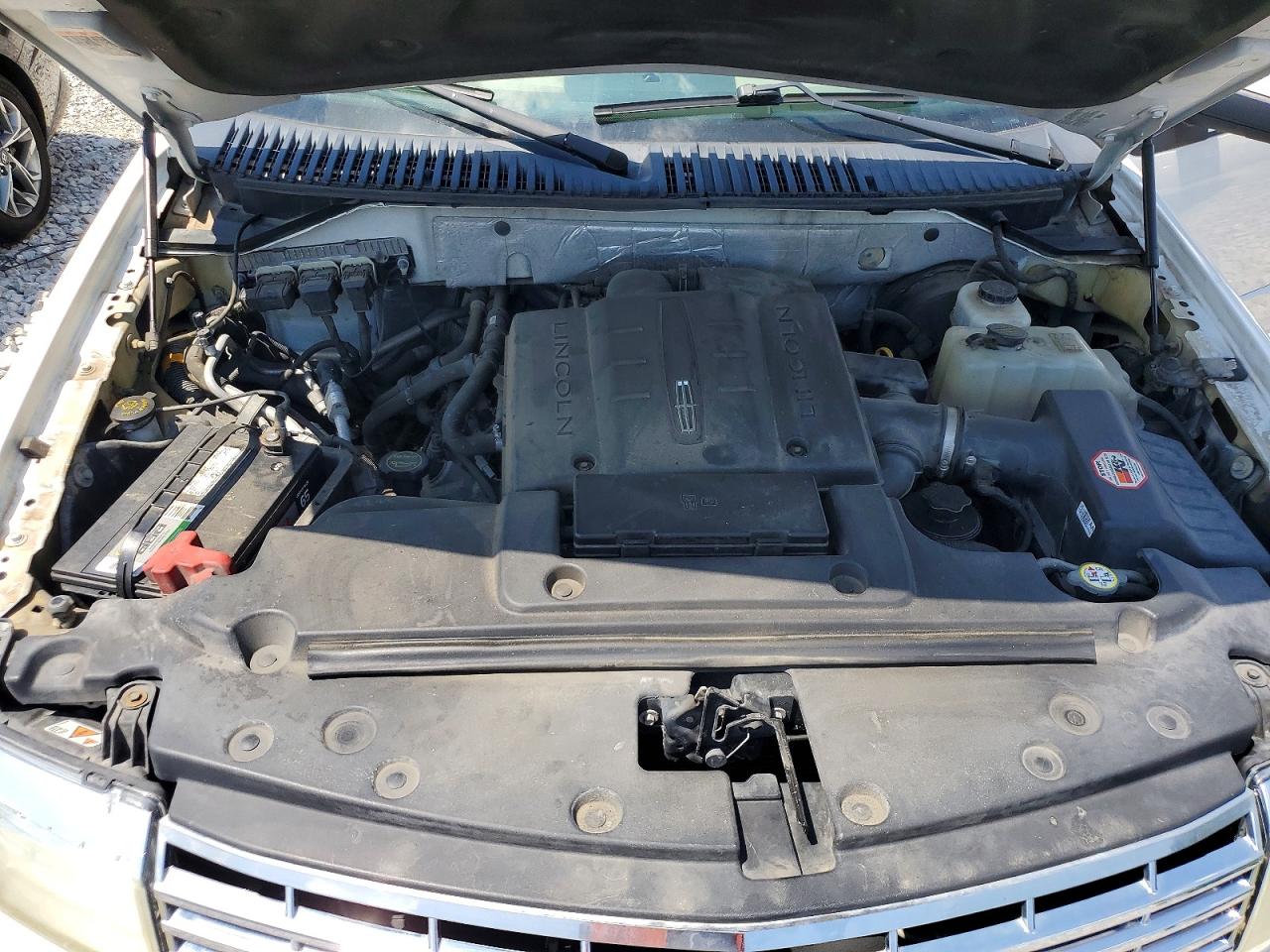 2014 Lincoln Navigator L Белый vin: 5LMJJ3H50EEL08985