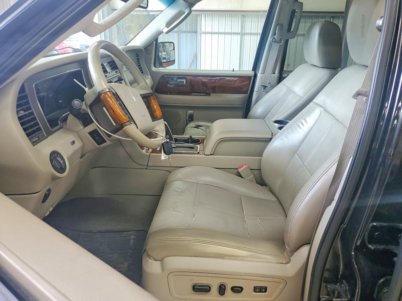 2013 Lincoln Navigator L Black vin: 5LMJJ3H51DEL08346