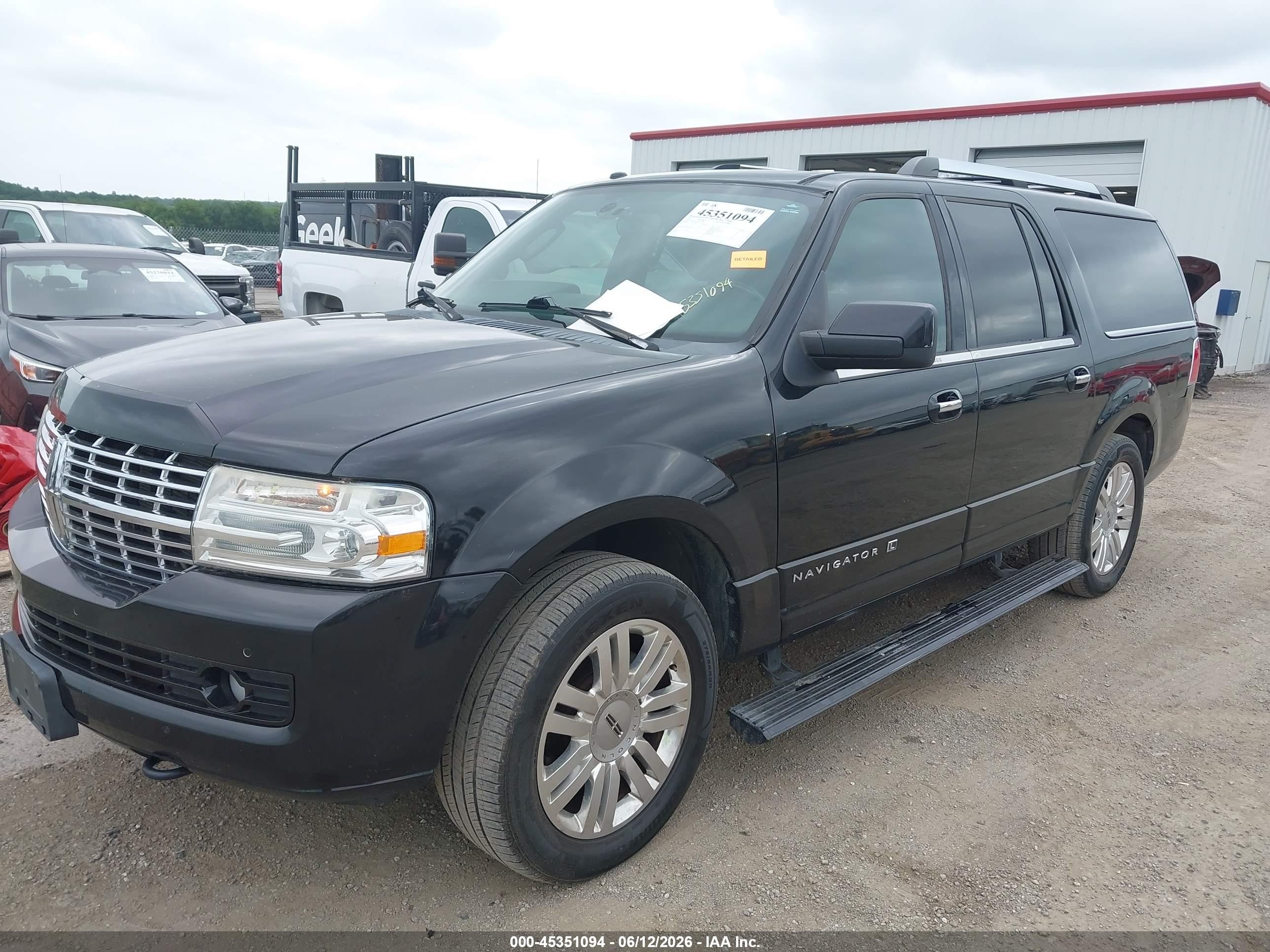 2014 Lincoln Navigator L   Black vin: 5LMJJ3H51EEL03407
