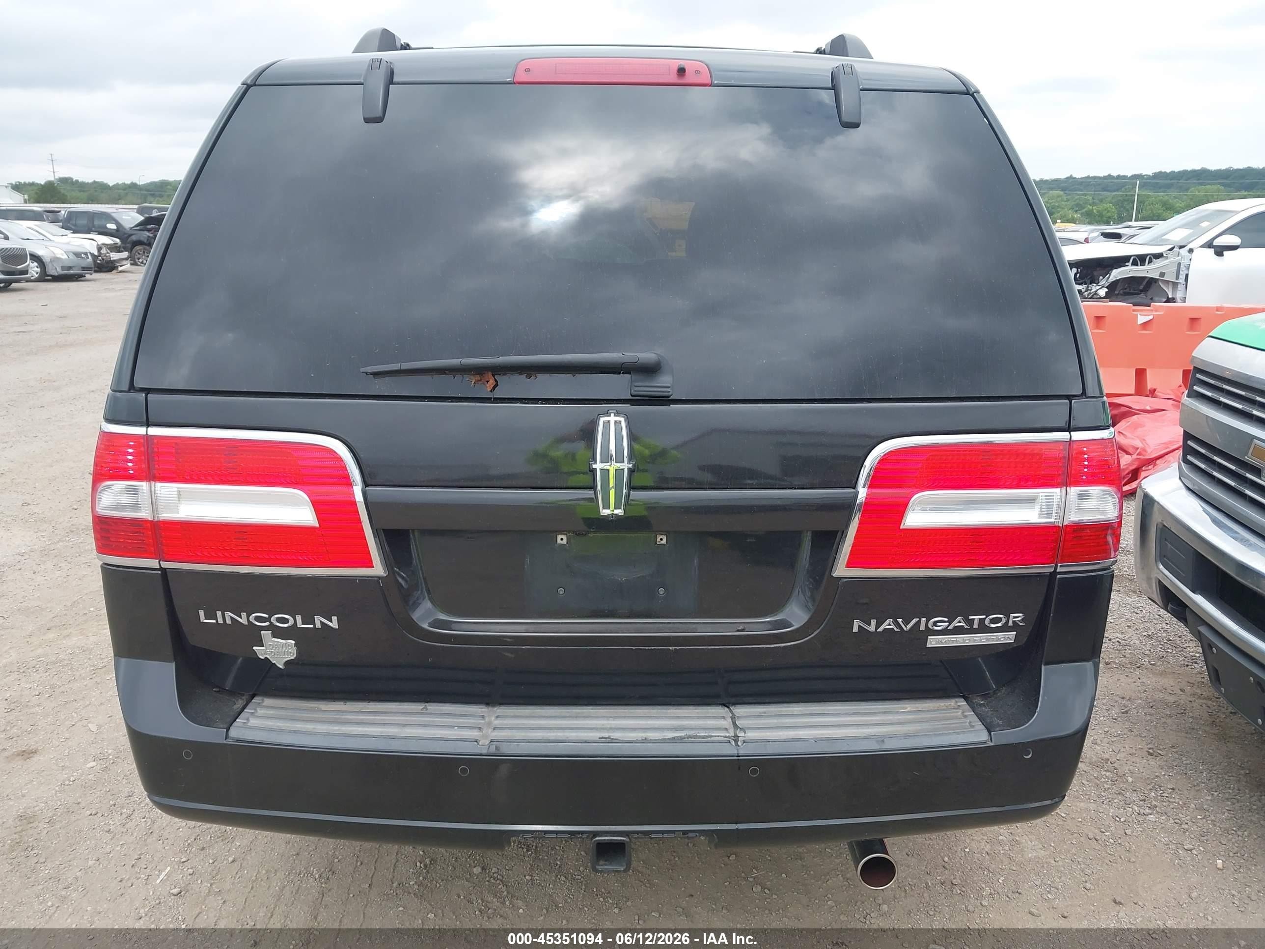 2014 Lincoln Navigator L   Black vin: 5LMJJ3H51EEL03407