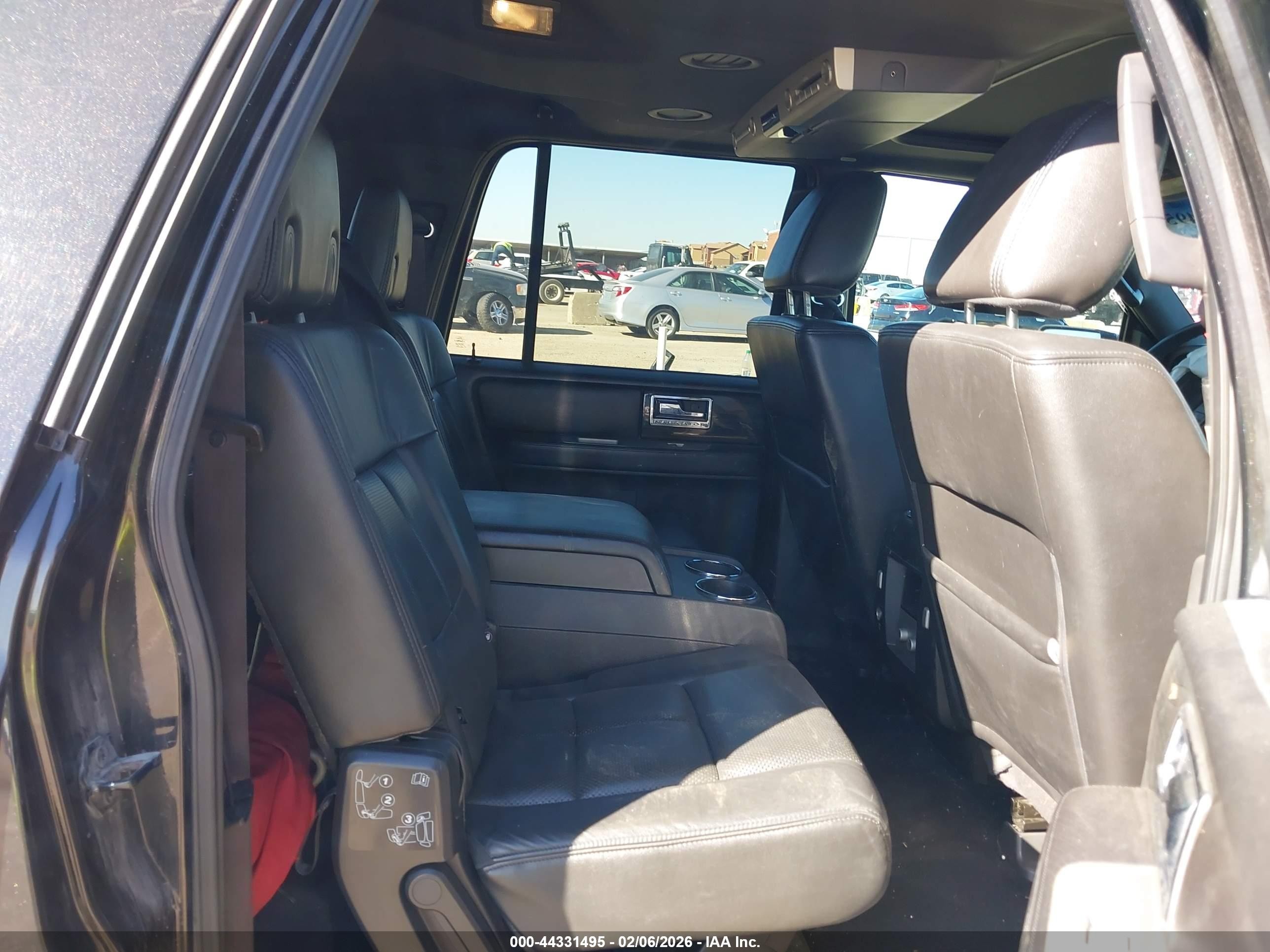 2010 Lincoln Navigator L   Black vin: 5LMJJ3H52AEJ04506