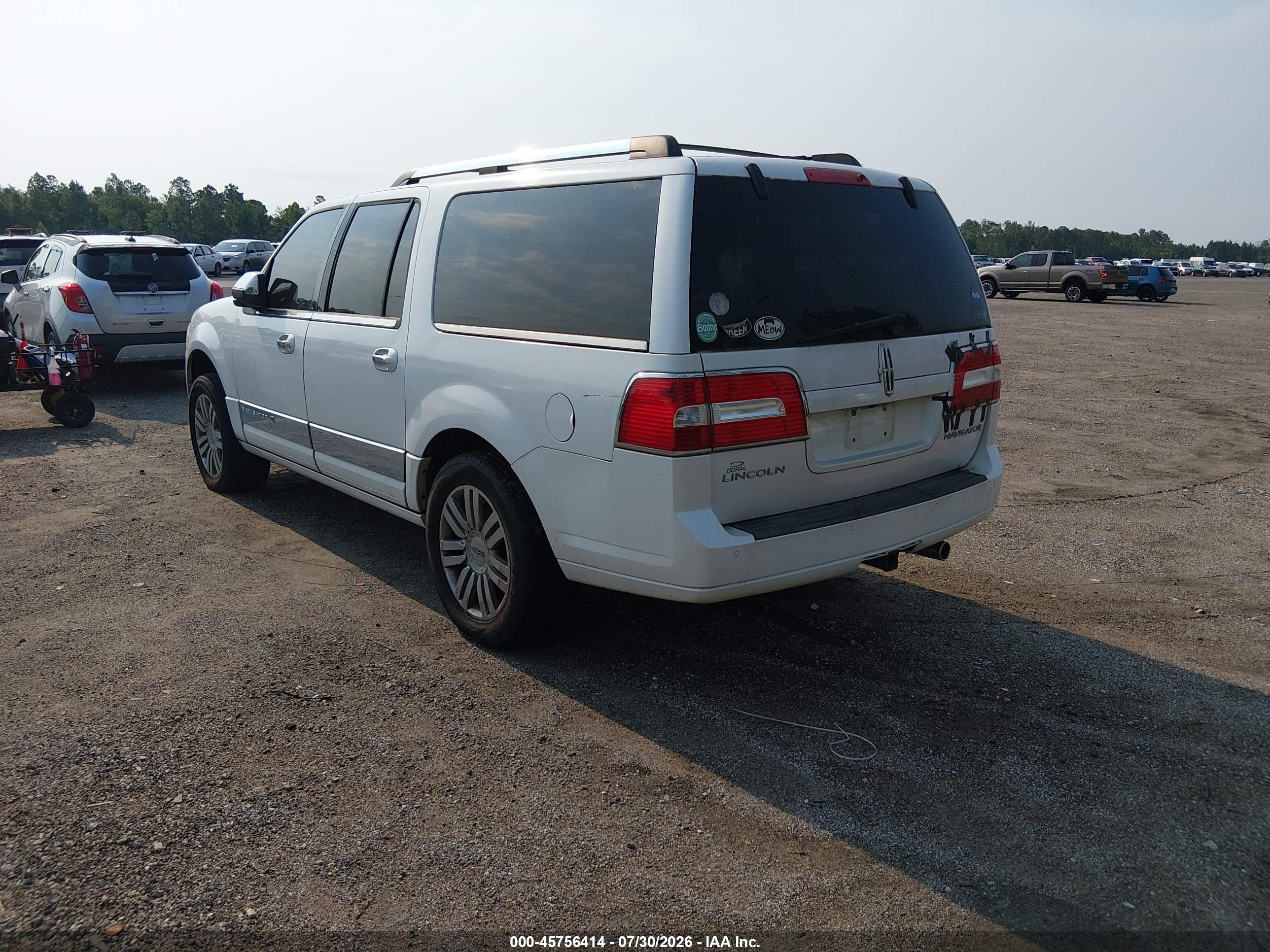 2010 Lincoln Navigator L White vin: 5LMJJ3H55AEJ09893