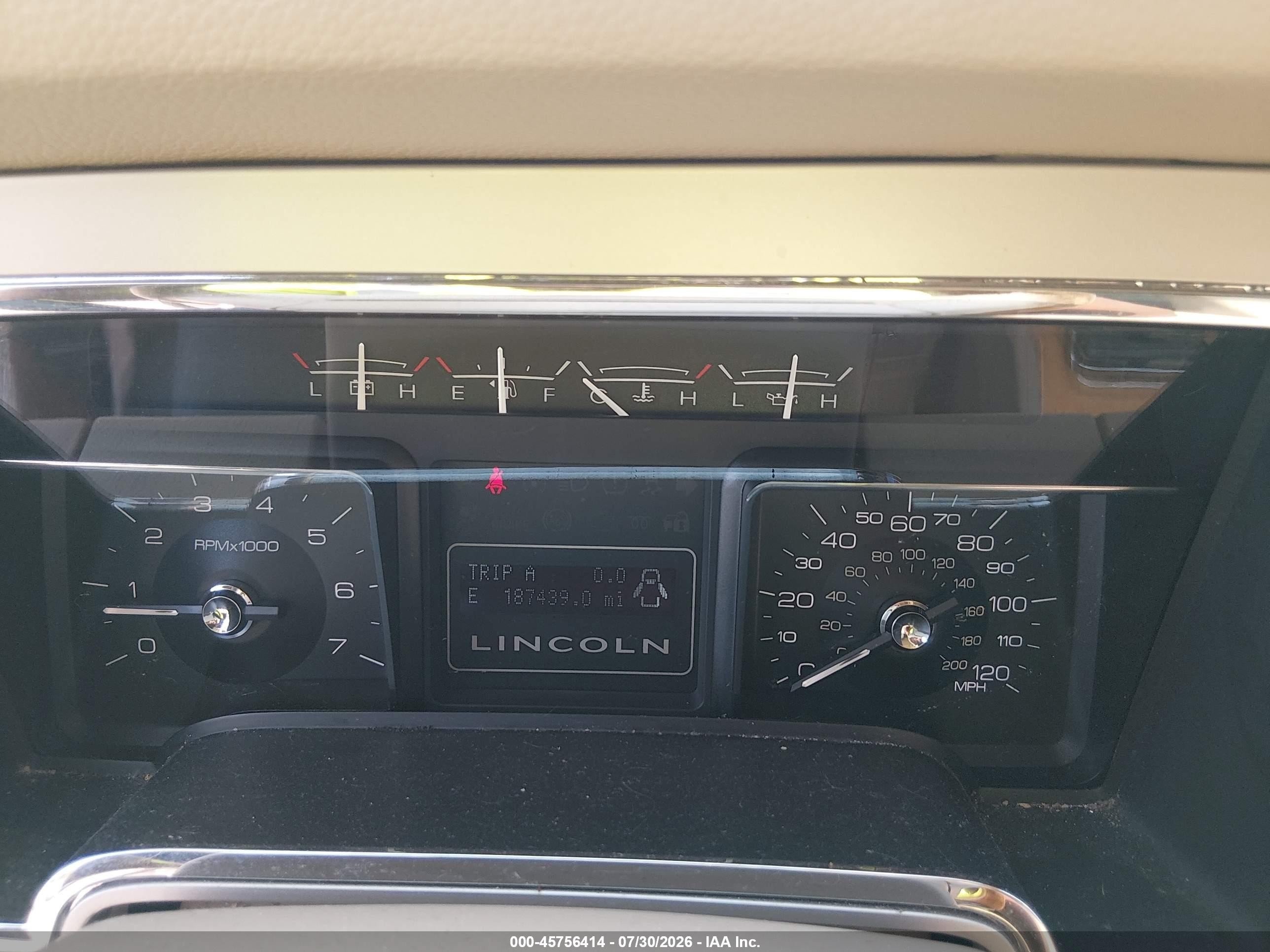 2010 Lincoln Navigator L White vin: 5LMJJ3H55AEJ09893