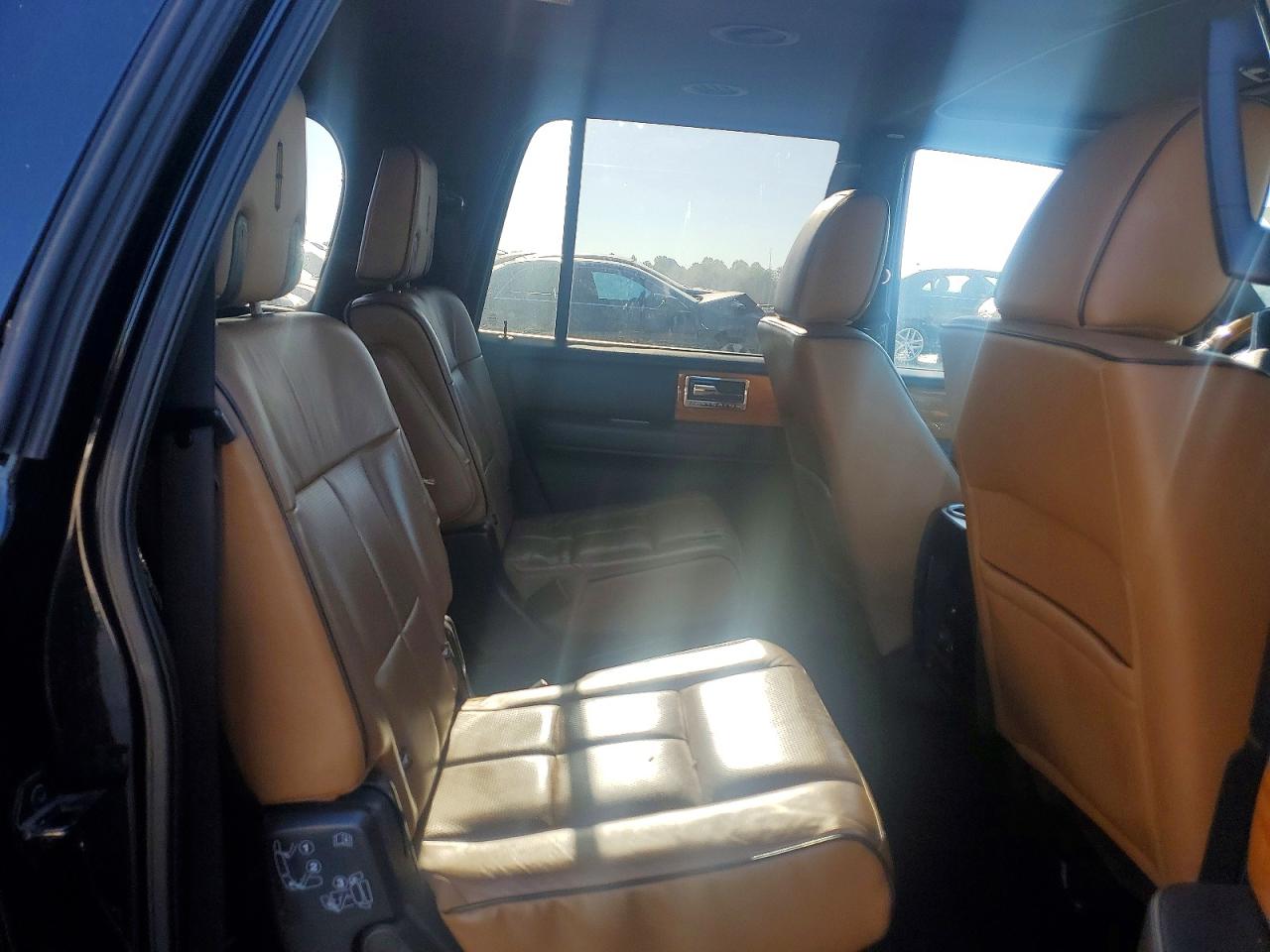 2014 Lincoln Navigator L Черный vin: 5LMJJ3H56EEL05332