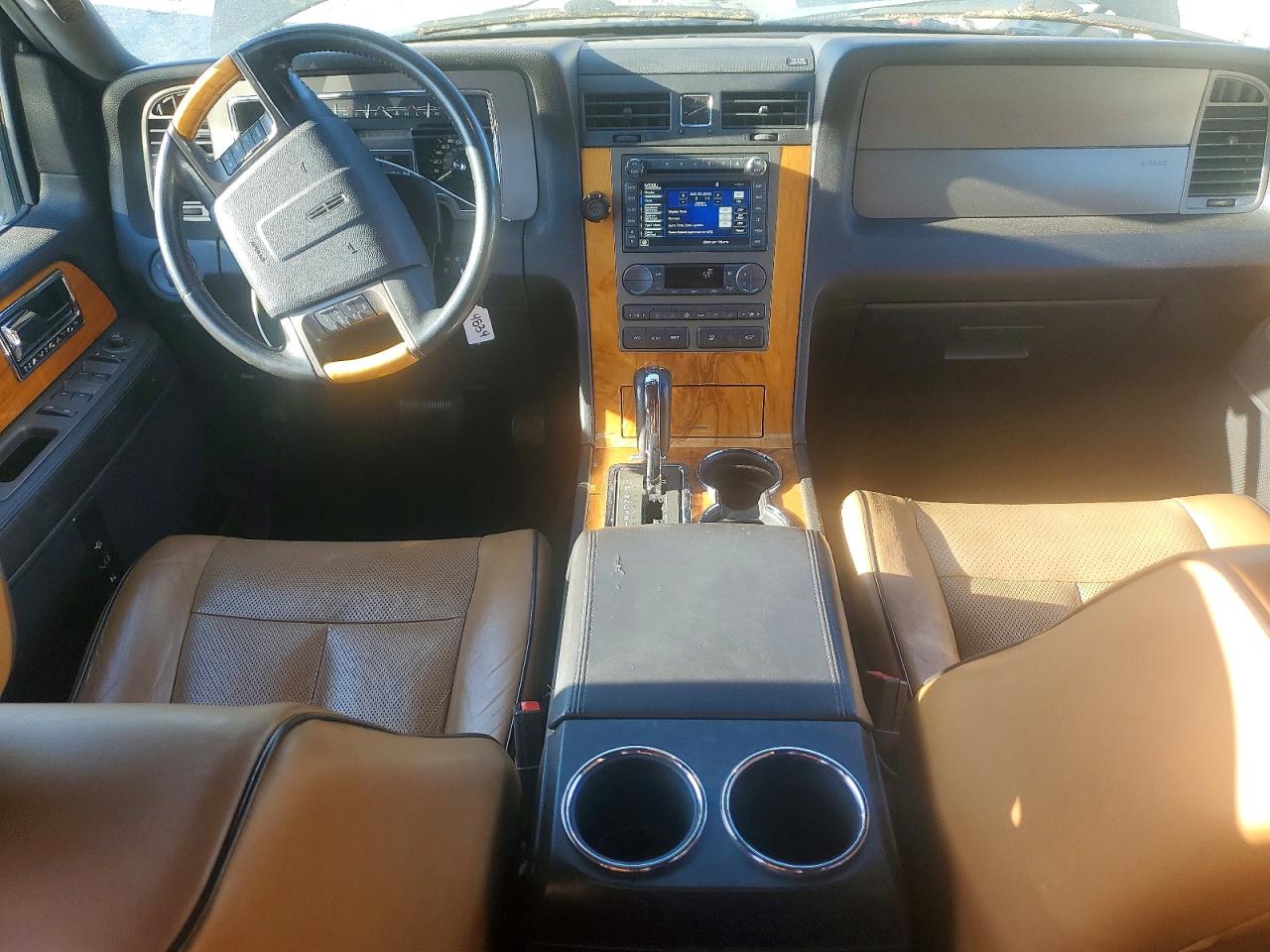 2014 Lincoln Navigator L Черный vin: 5LMJJ3H56EEL05332