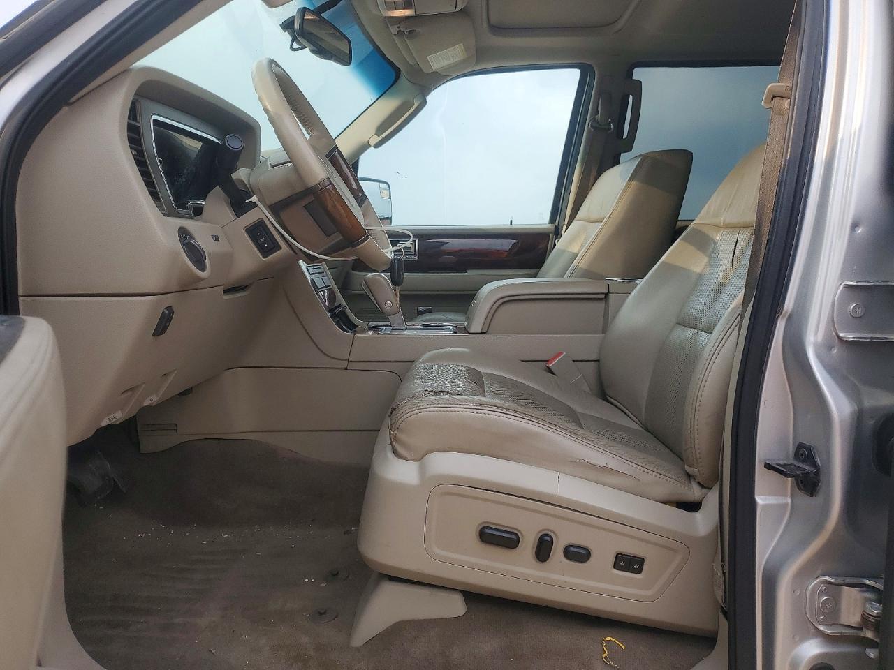 2012 Lincoln Navigator L Silver vin: 5LMJJ3H57CEL01223